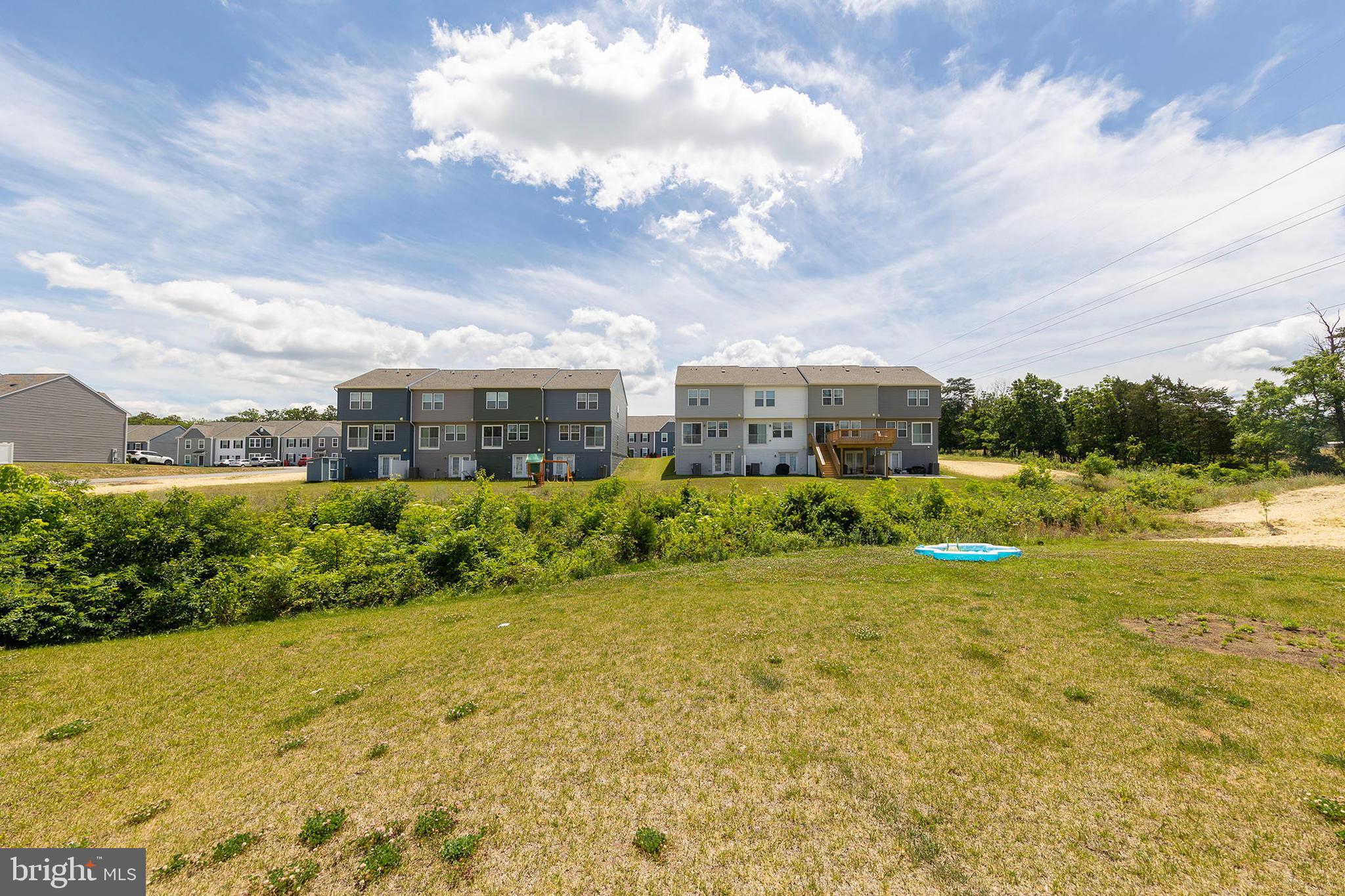 WHISPERING PINES - Residential