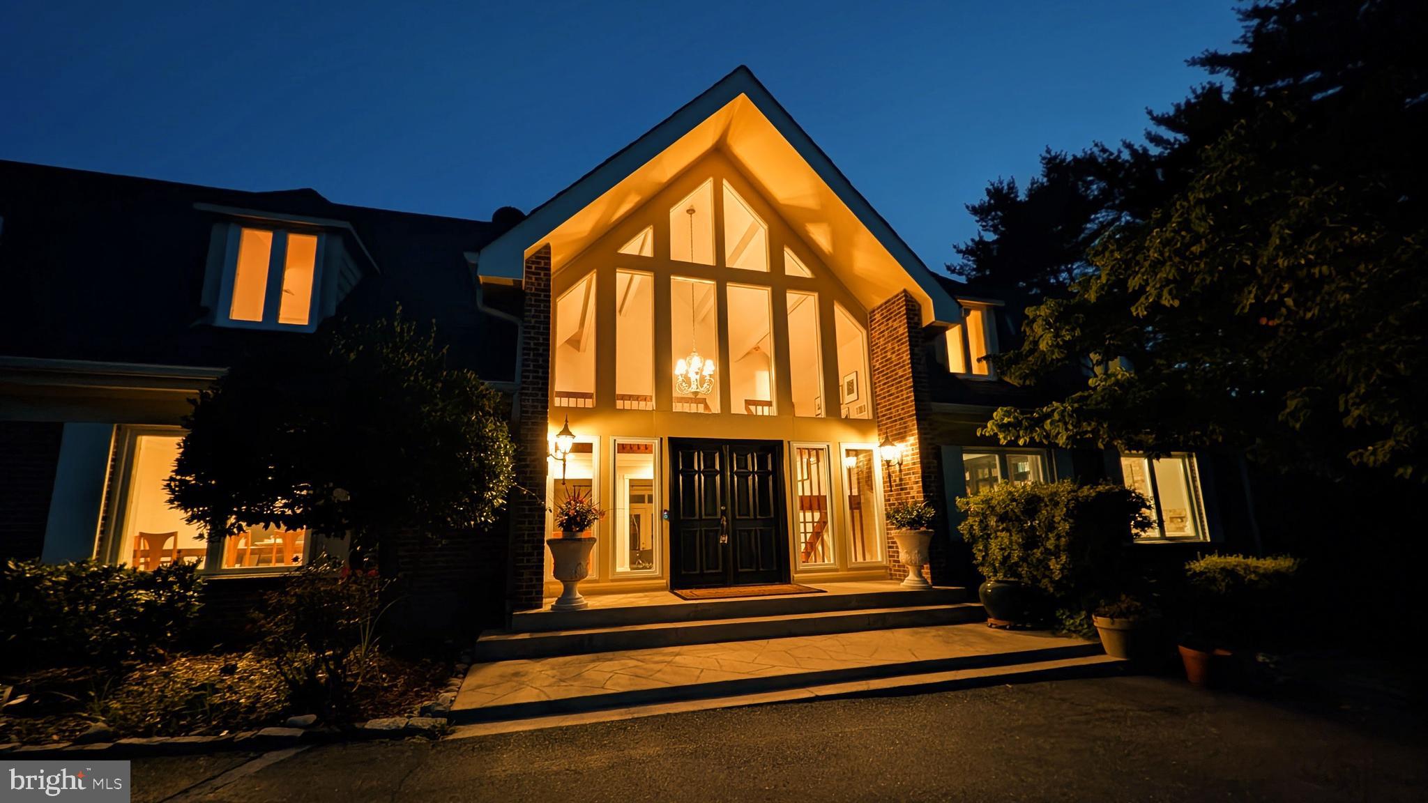 ESWORTHY ESTATES - Residential