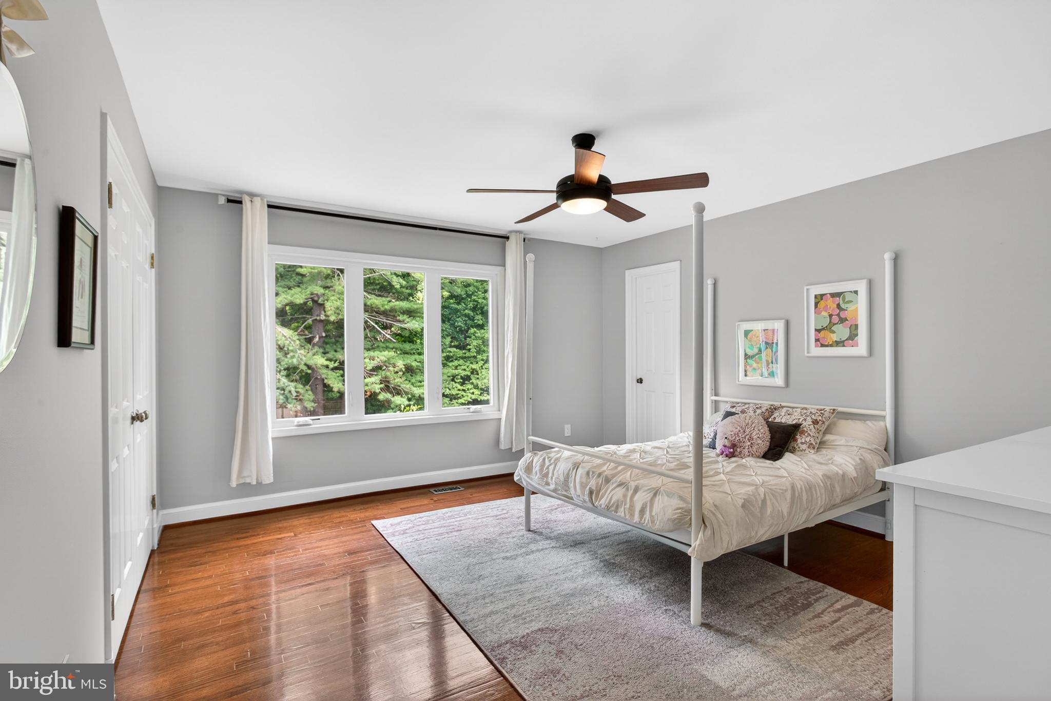 ESWORTHY ESTATES - Residential