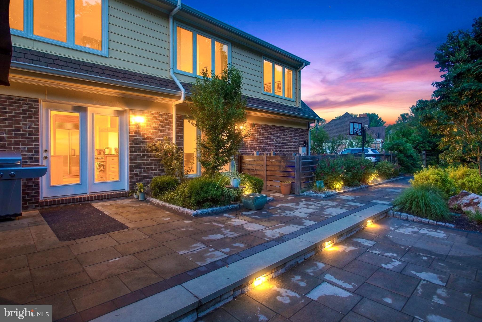 ESWORTHY ESTATES - Residential