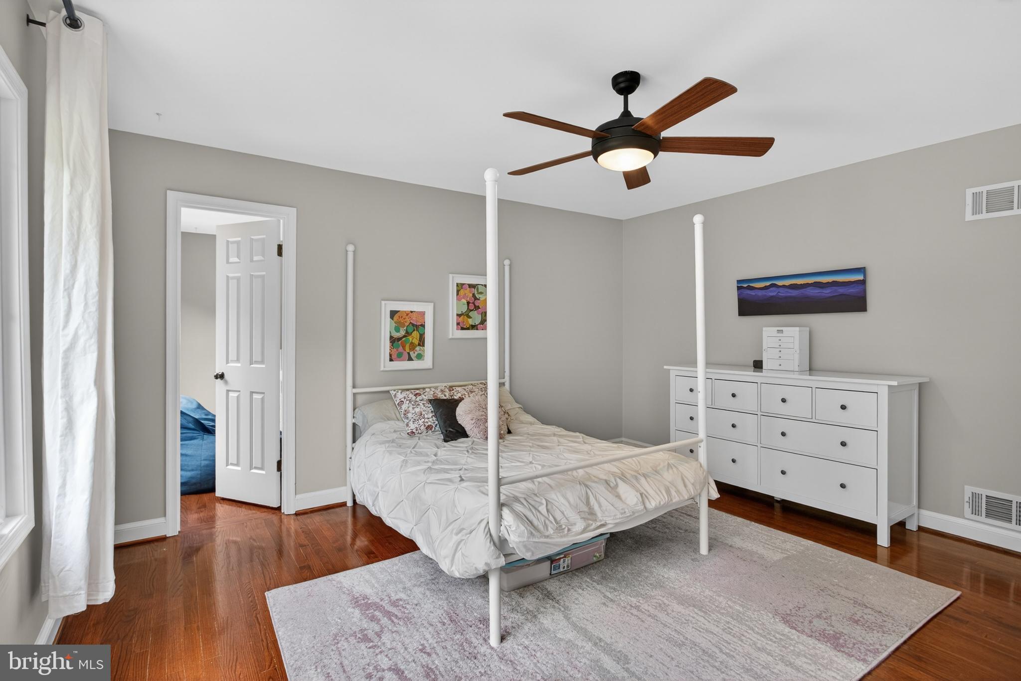 ESWORTHY ESTATES - Residential