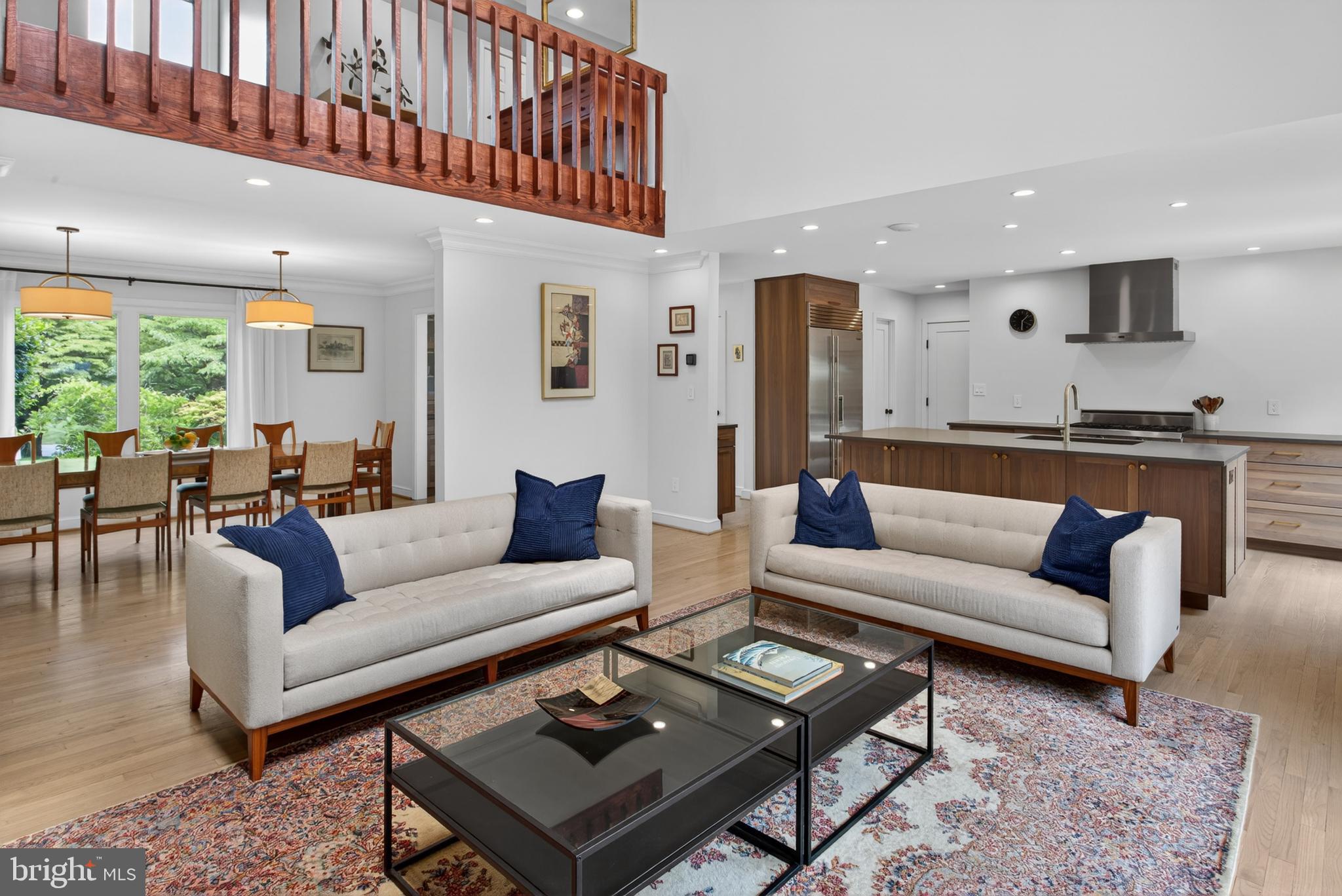 ESWORTHY ESTATES - Residential