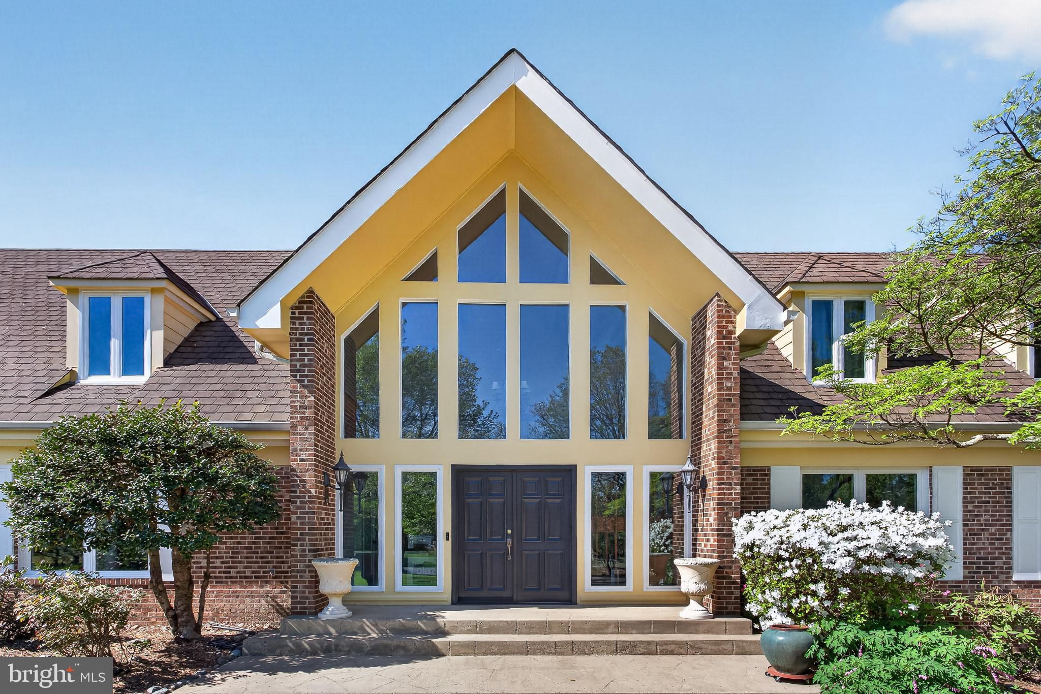 ESWORTHY ESTATES - Residential