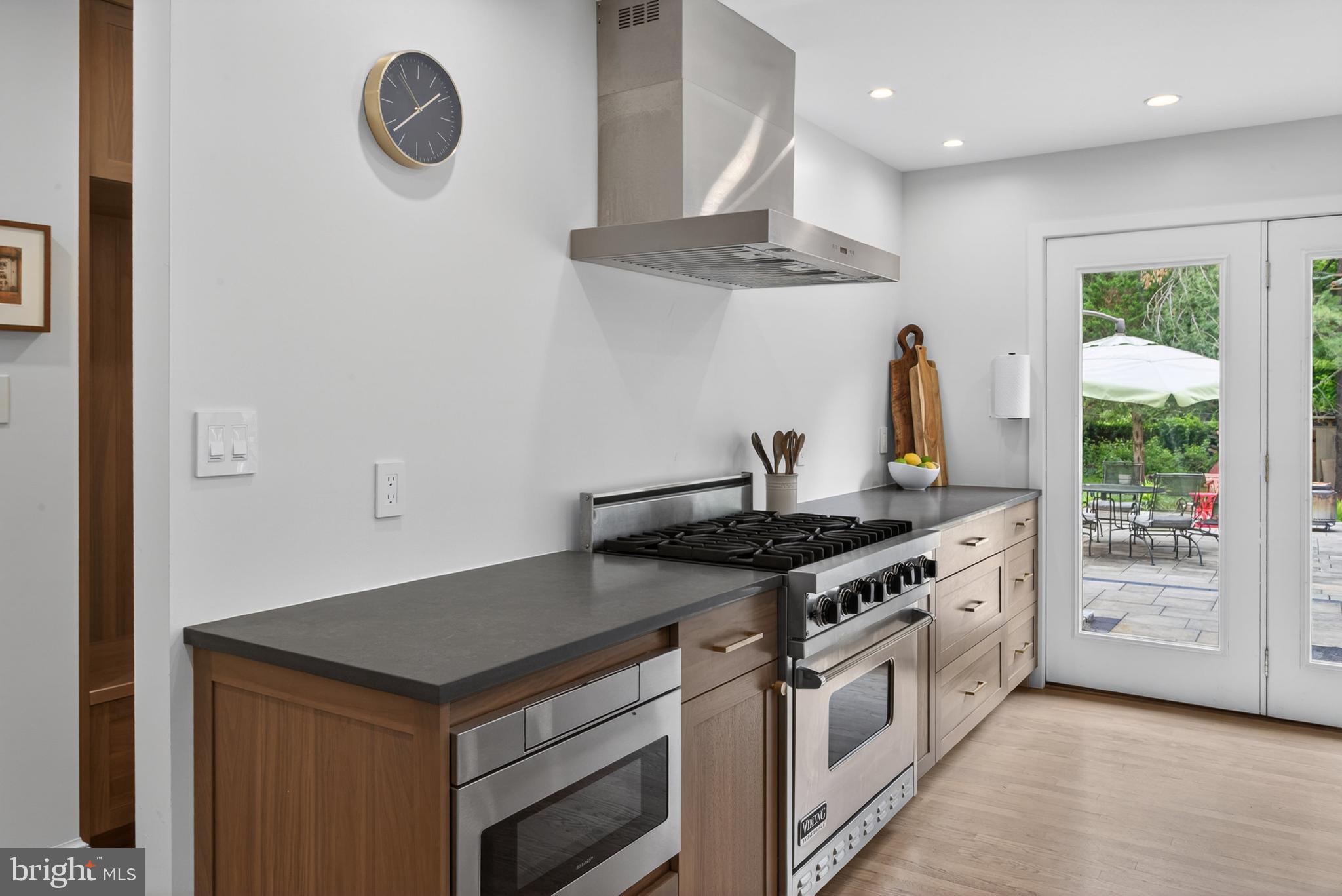 ESWORTHY ESTATES - Residential
