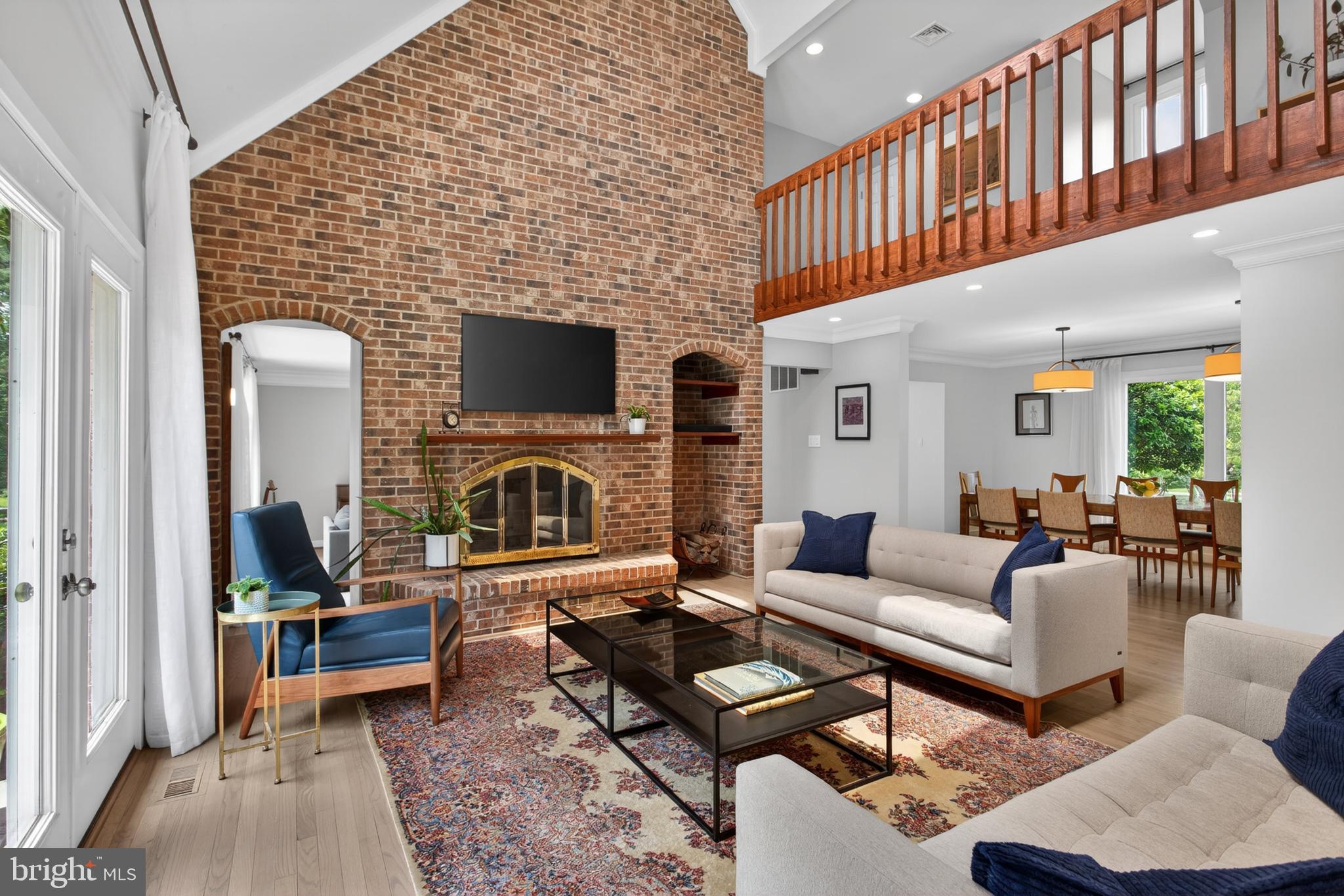 ESWORTHY ESTATES - Residential