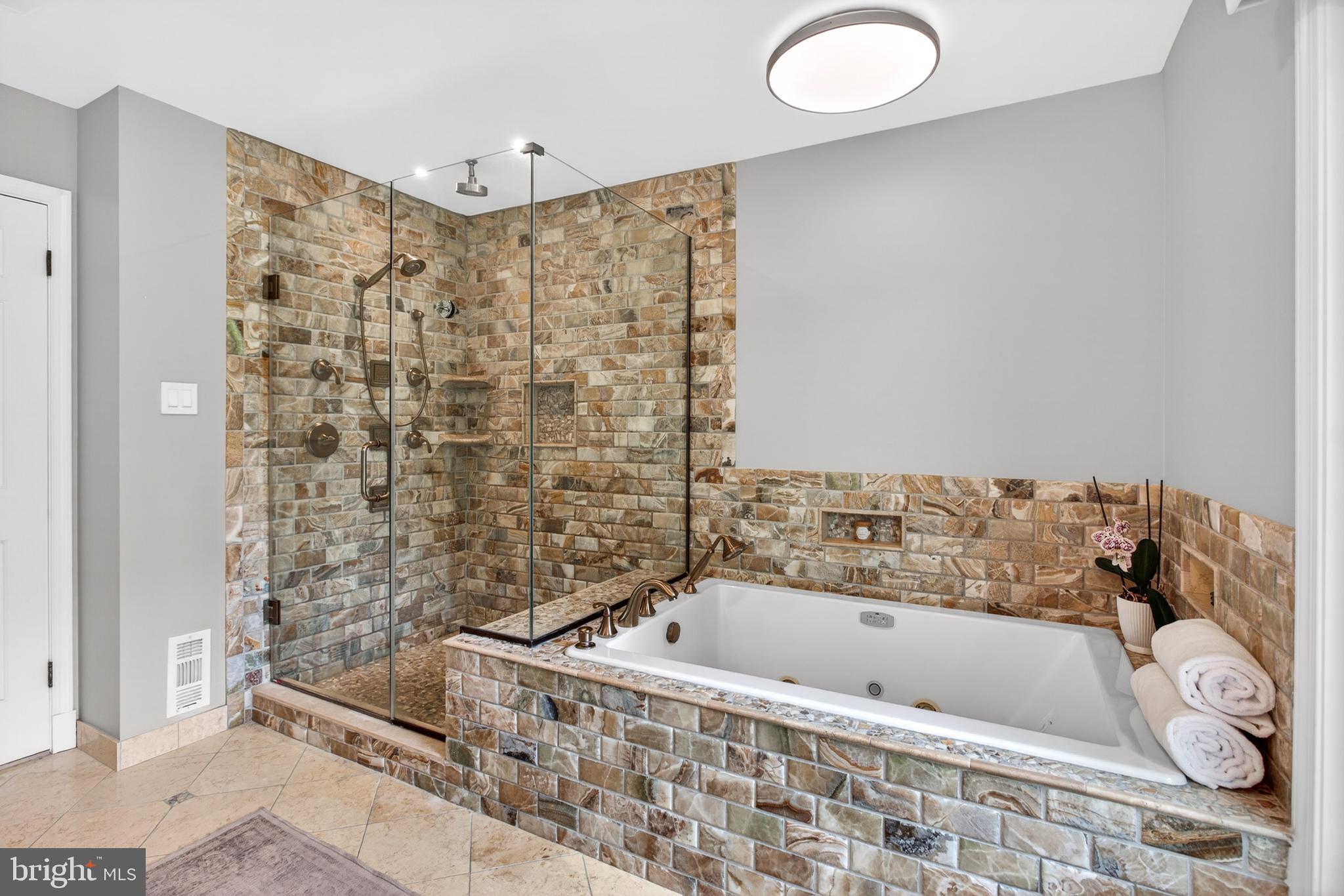 ESWORTHY ESTATES - Residential