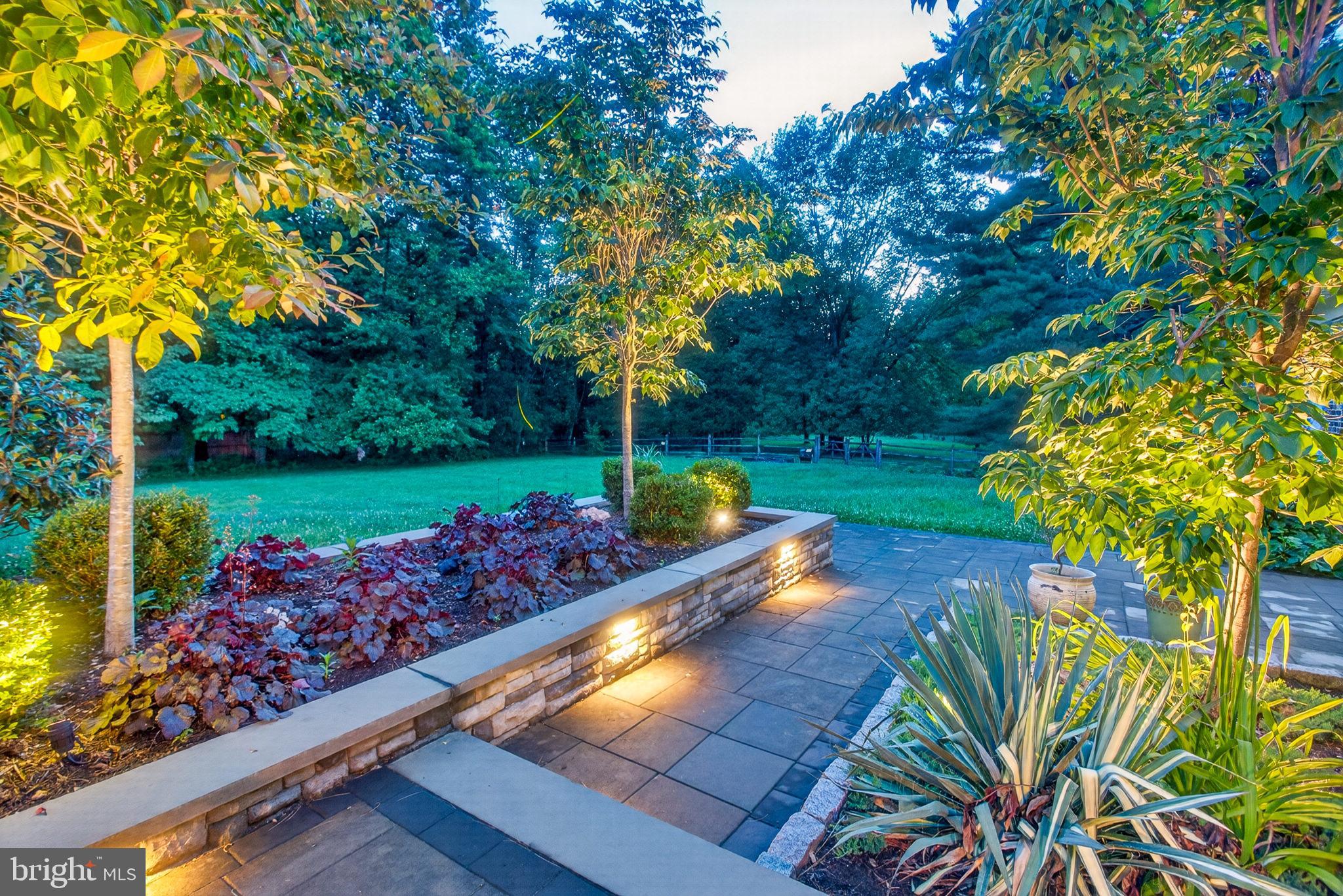 ESWORTHY ESTATES - Residential