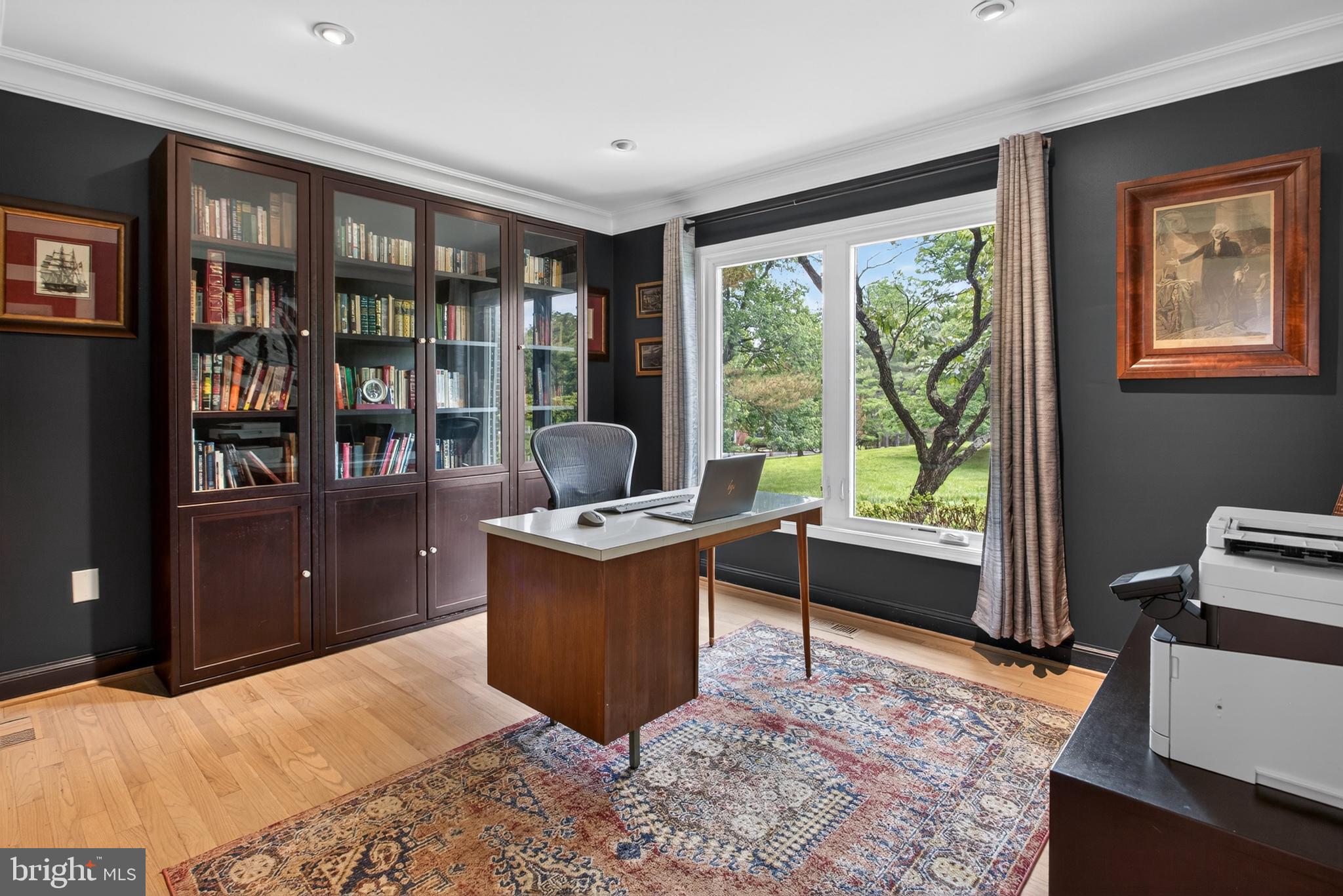 ESWORTHY ESTATES - Residential