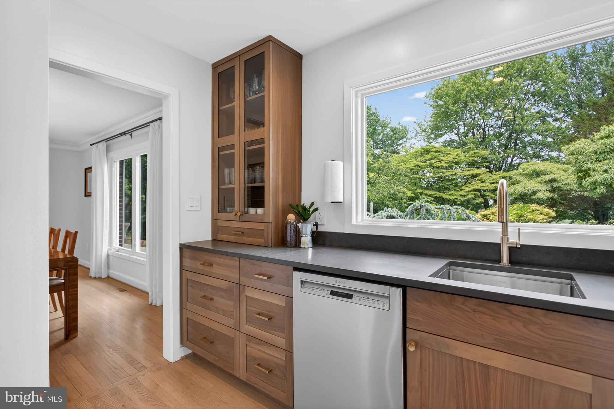 ESWORTHY ESTATES - Residential