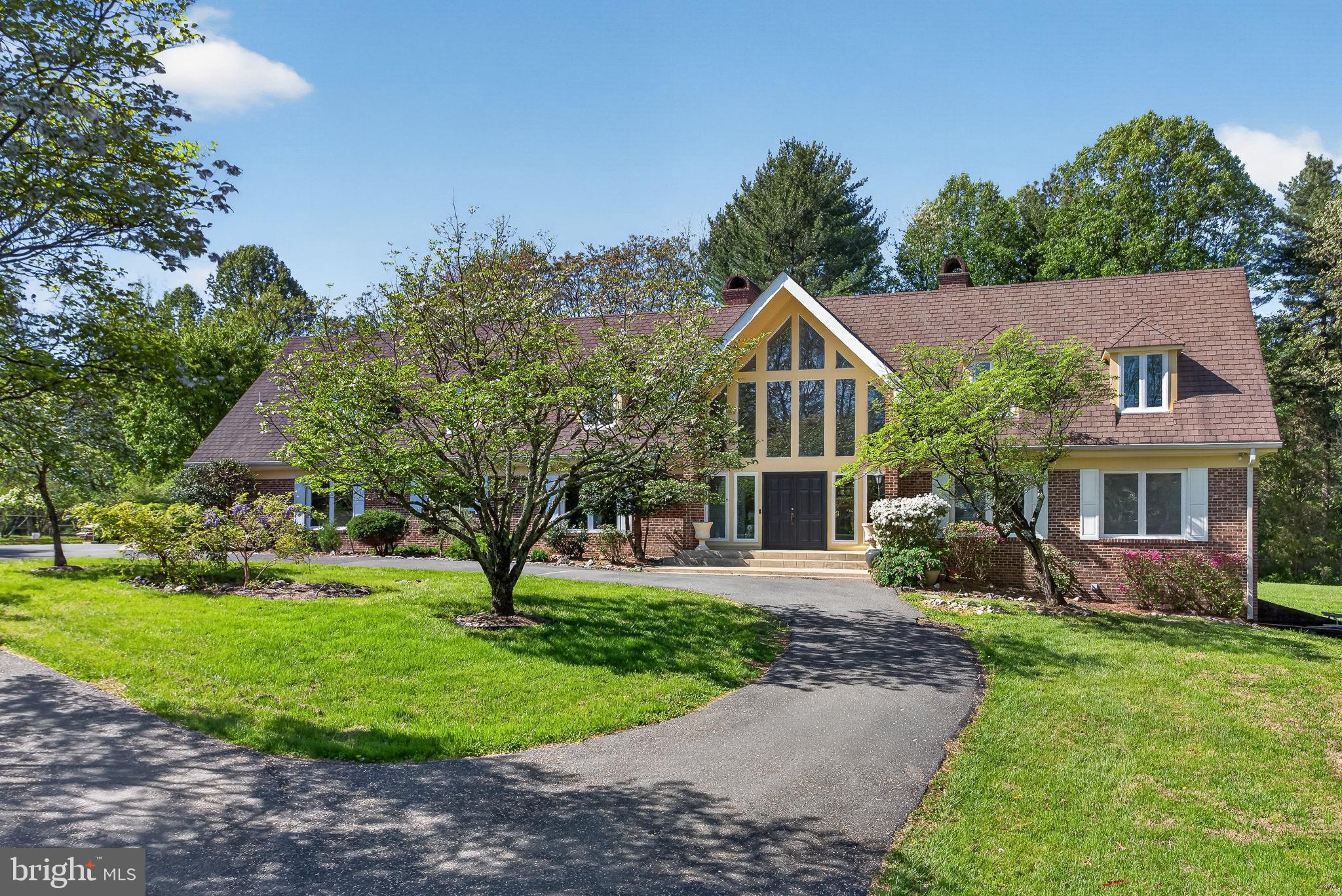 ESWORTHY ESTATES - Residential