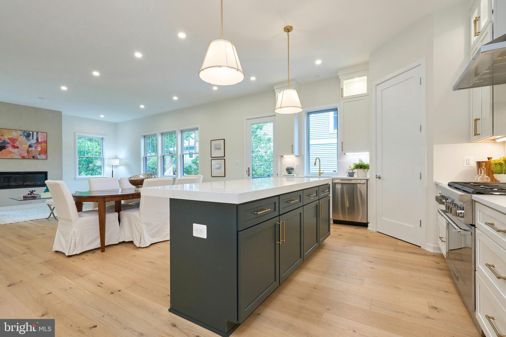 ASHTON HEIGHTS - Residential