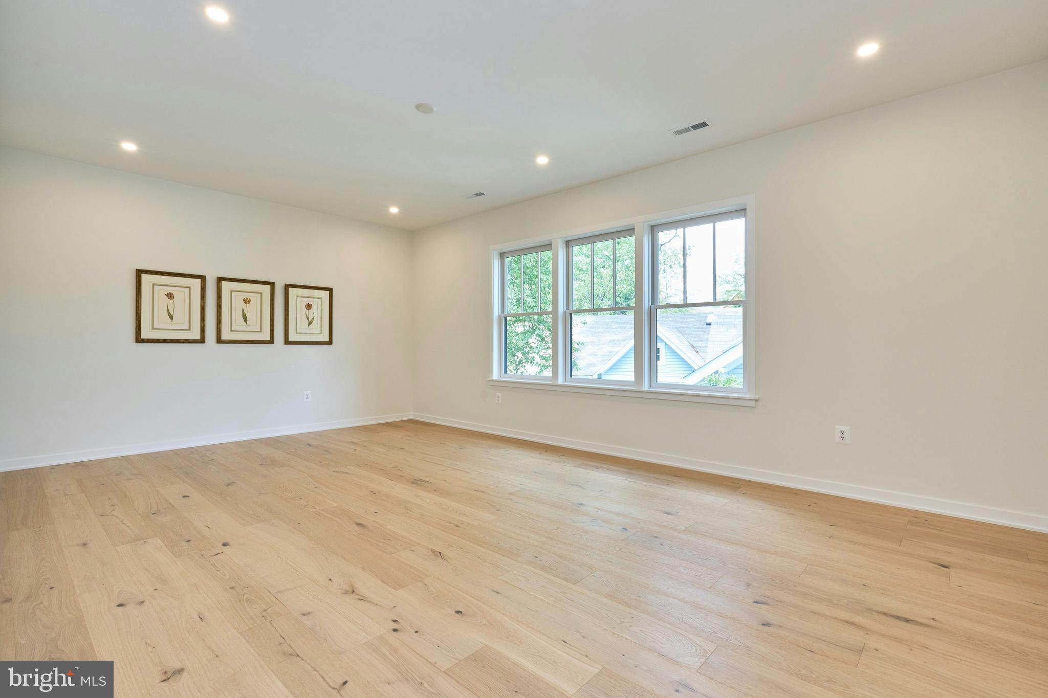 ASHTON HEIGHTS - Residential