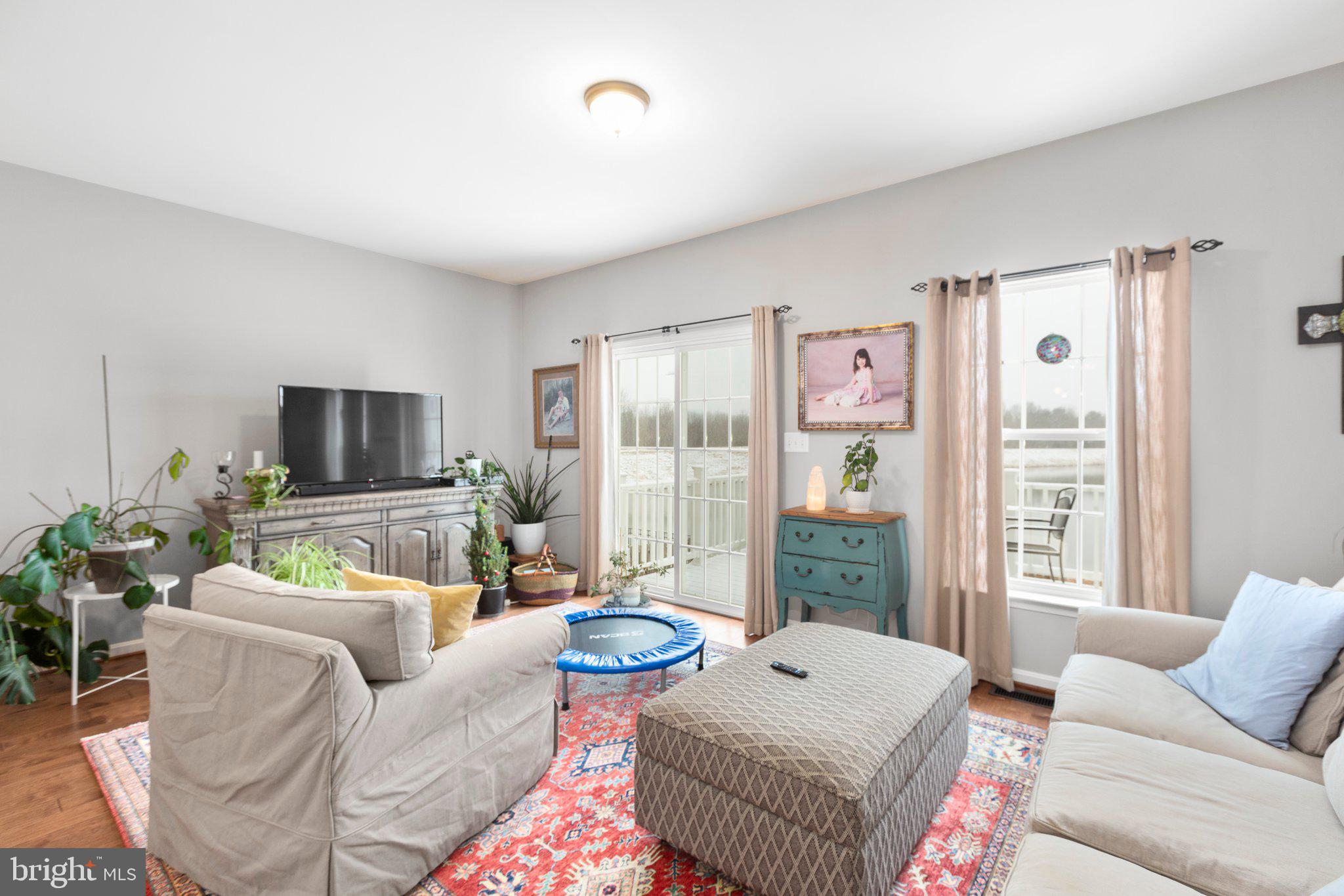 LAKESIDE - Residential