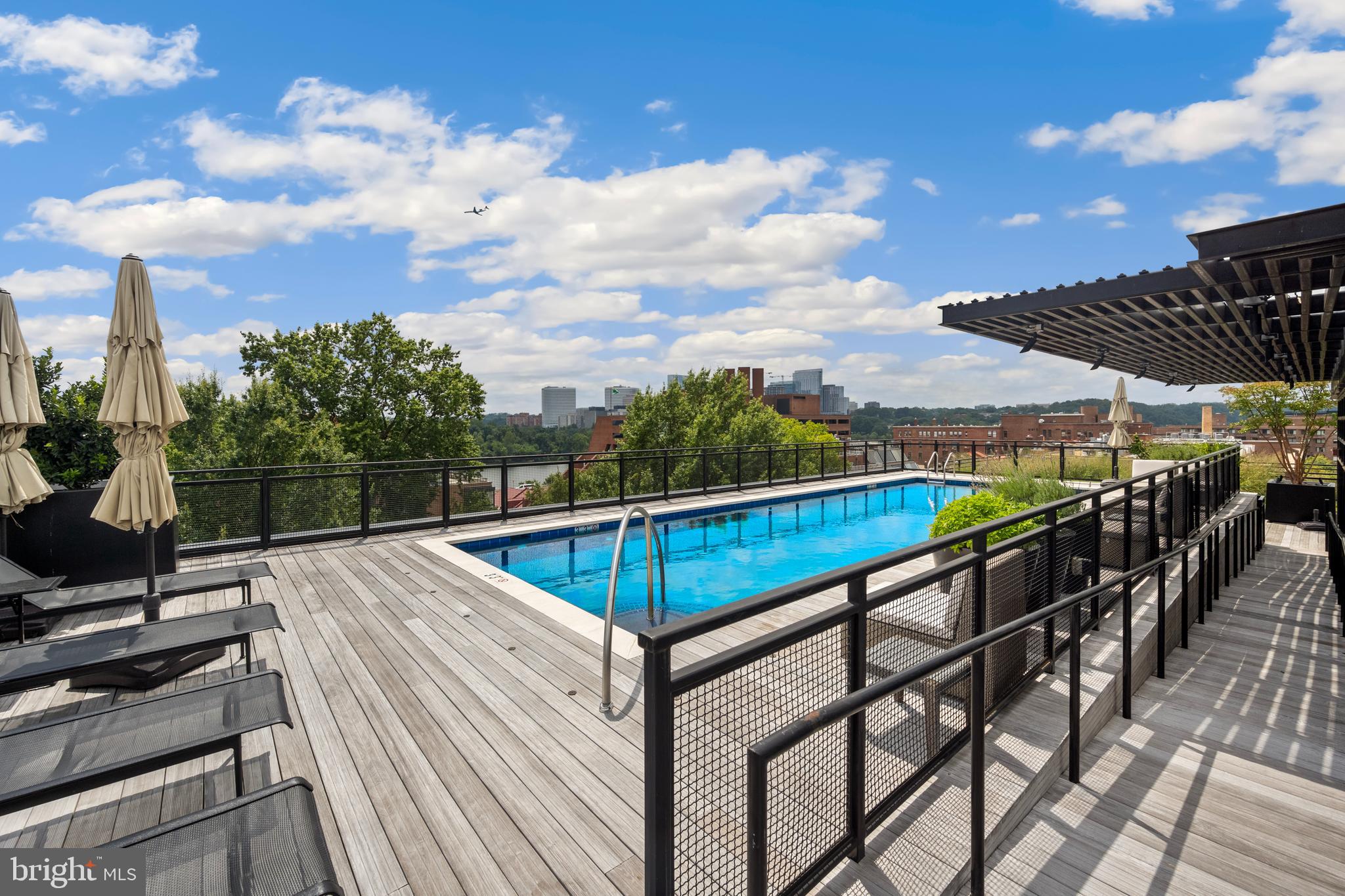 GEORGETOWN - Residential