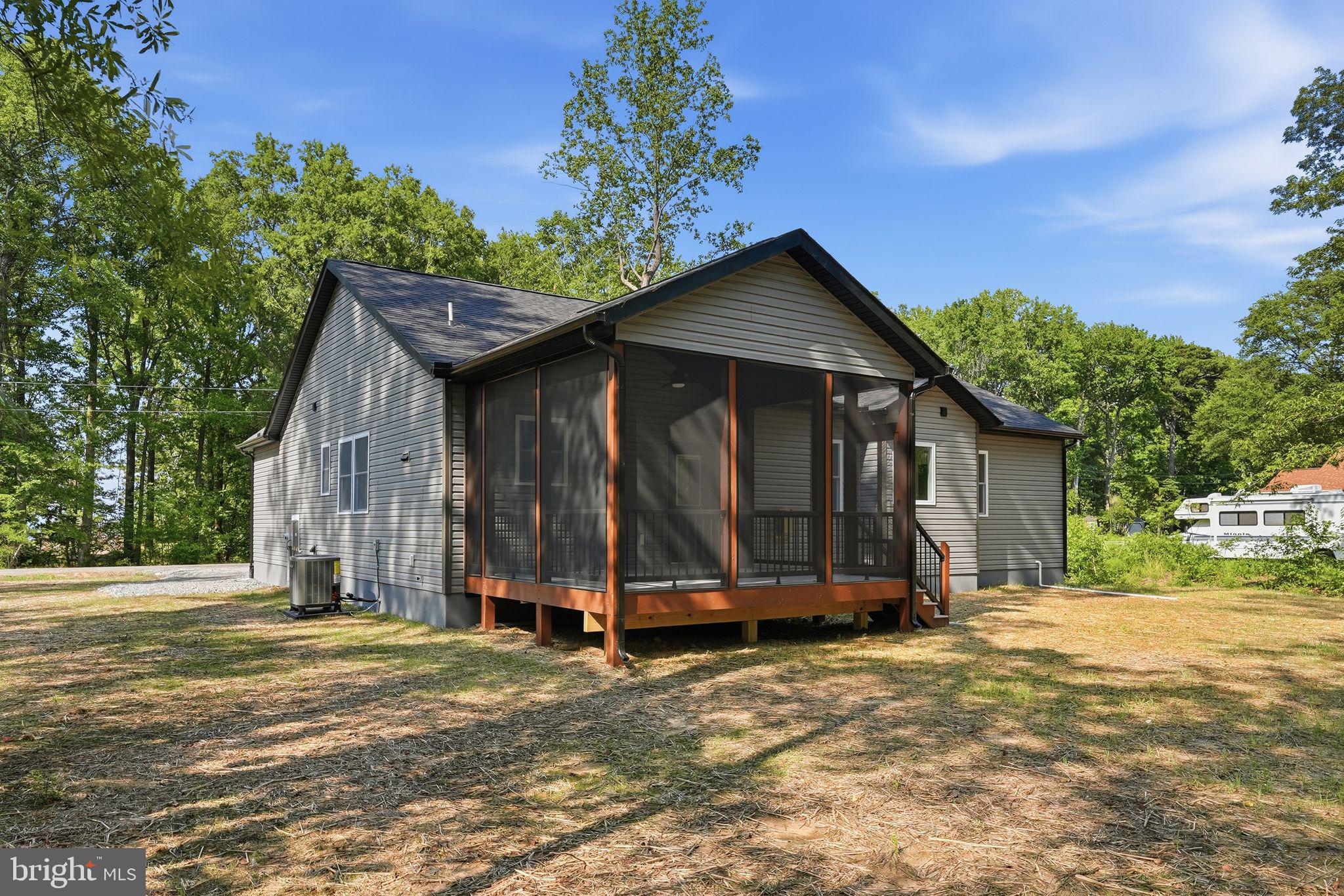 CABIN POINT / GLEBE HARBOR - Residential