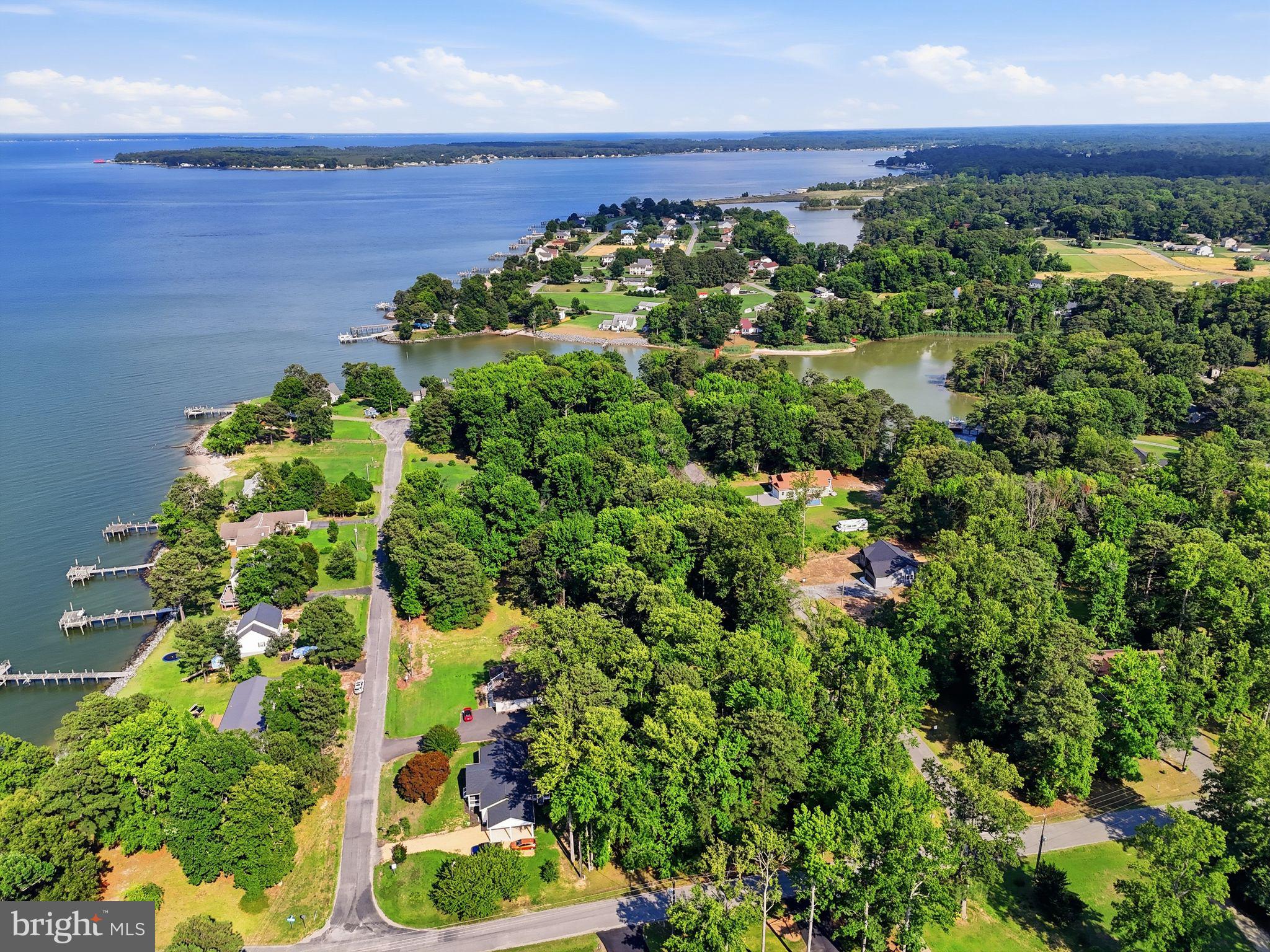 CABIN POINT / GLEBE HARBOR - Residential