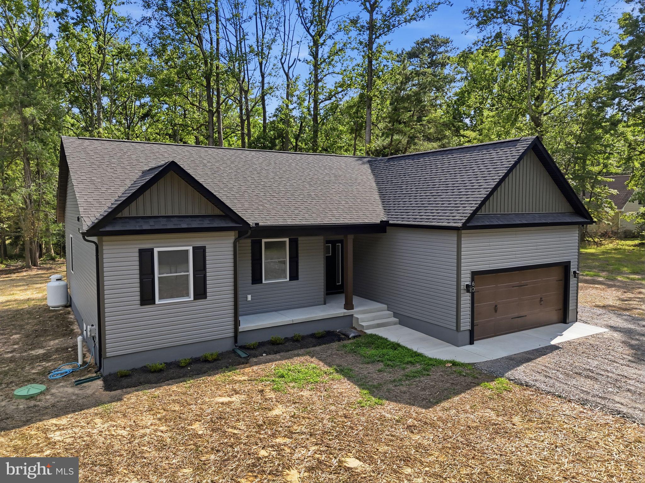 CABIN POINT / GLEBE HARBOR - Residential