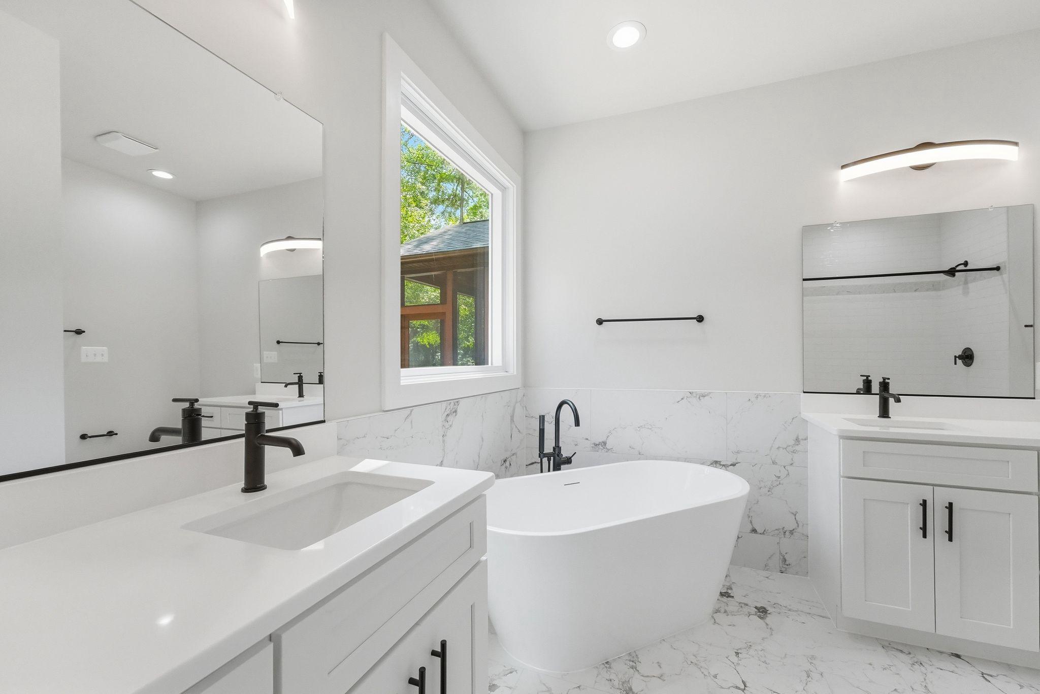 CABIN POINT / GLEBE HARBOR - Residential
