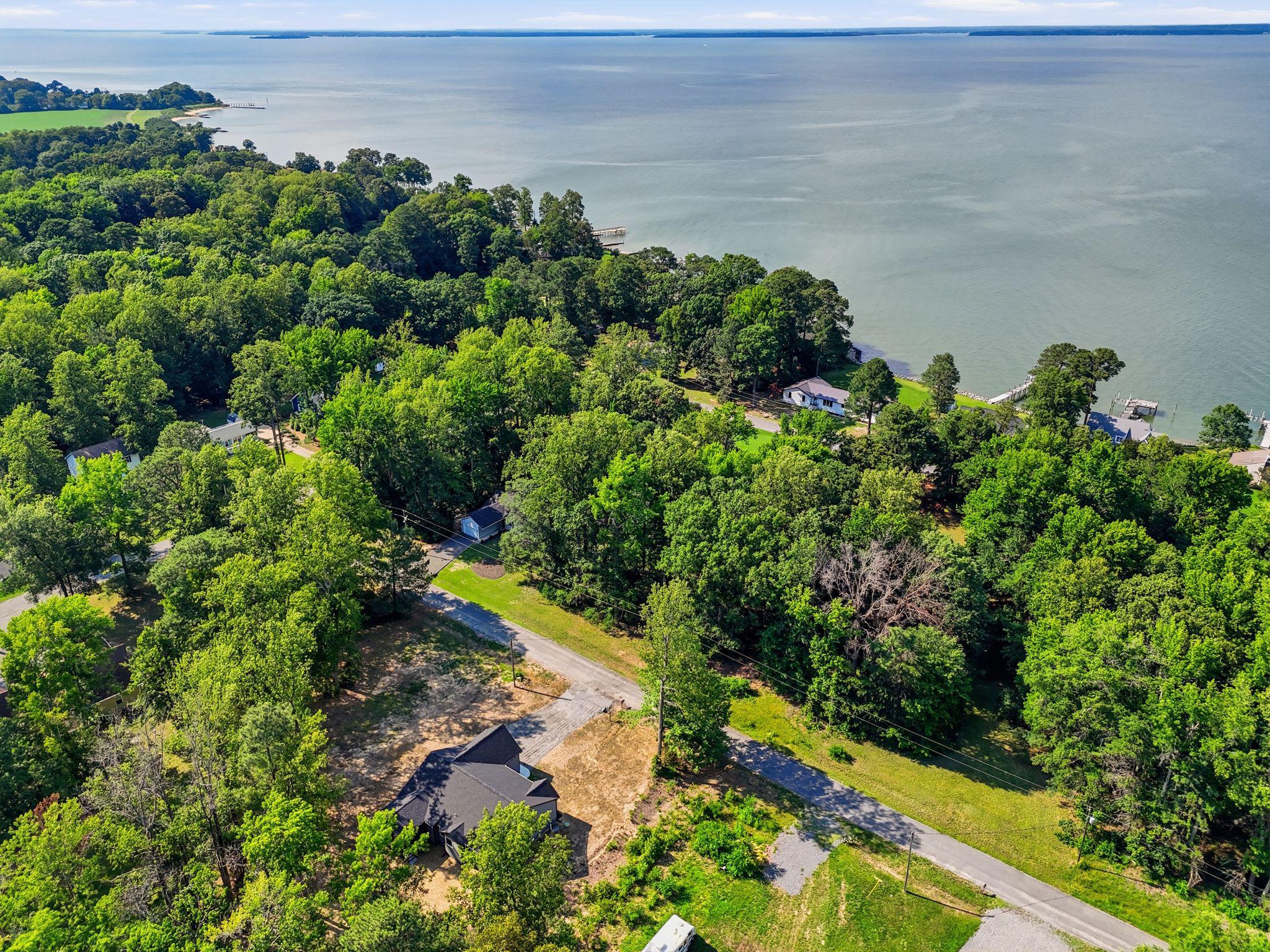 CABIN POINT / GLEBE HARBOR - Residential