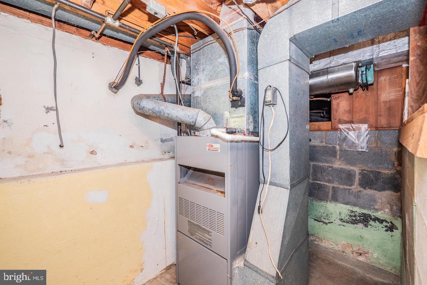 TREMONT GARDENS - Residential Lease