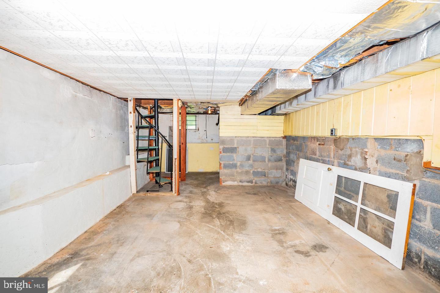 TREMONT GARDENS - Residential Lease