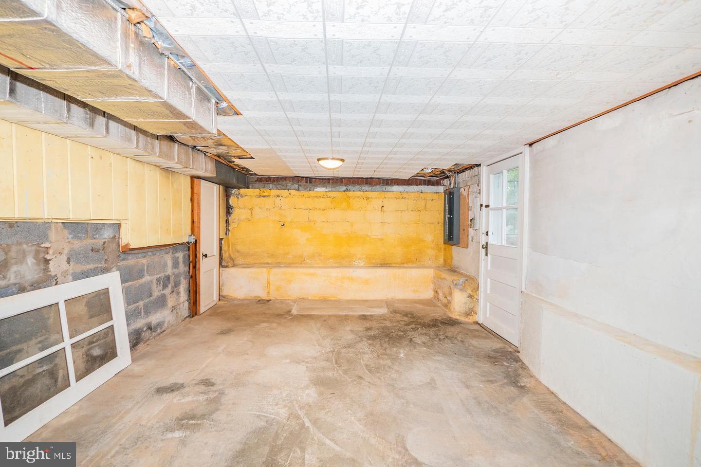 TREMONT GARDENS - Residential Lease