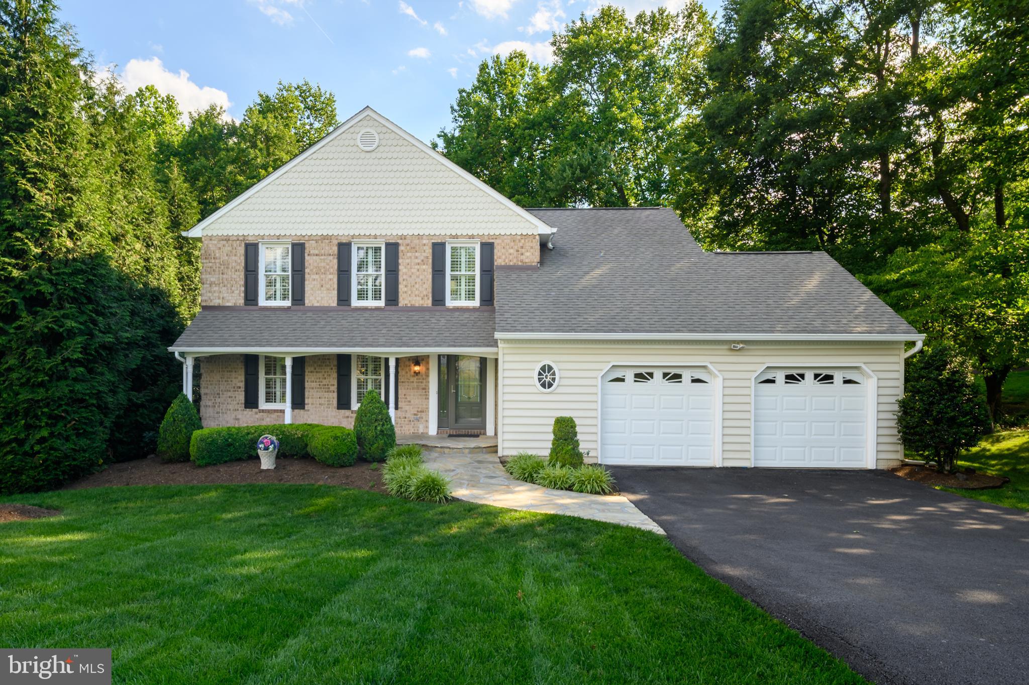 AUTUMN MANOR - Residential