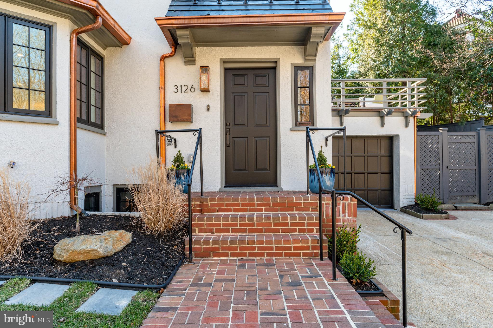 WOODLEY PARK - Residential