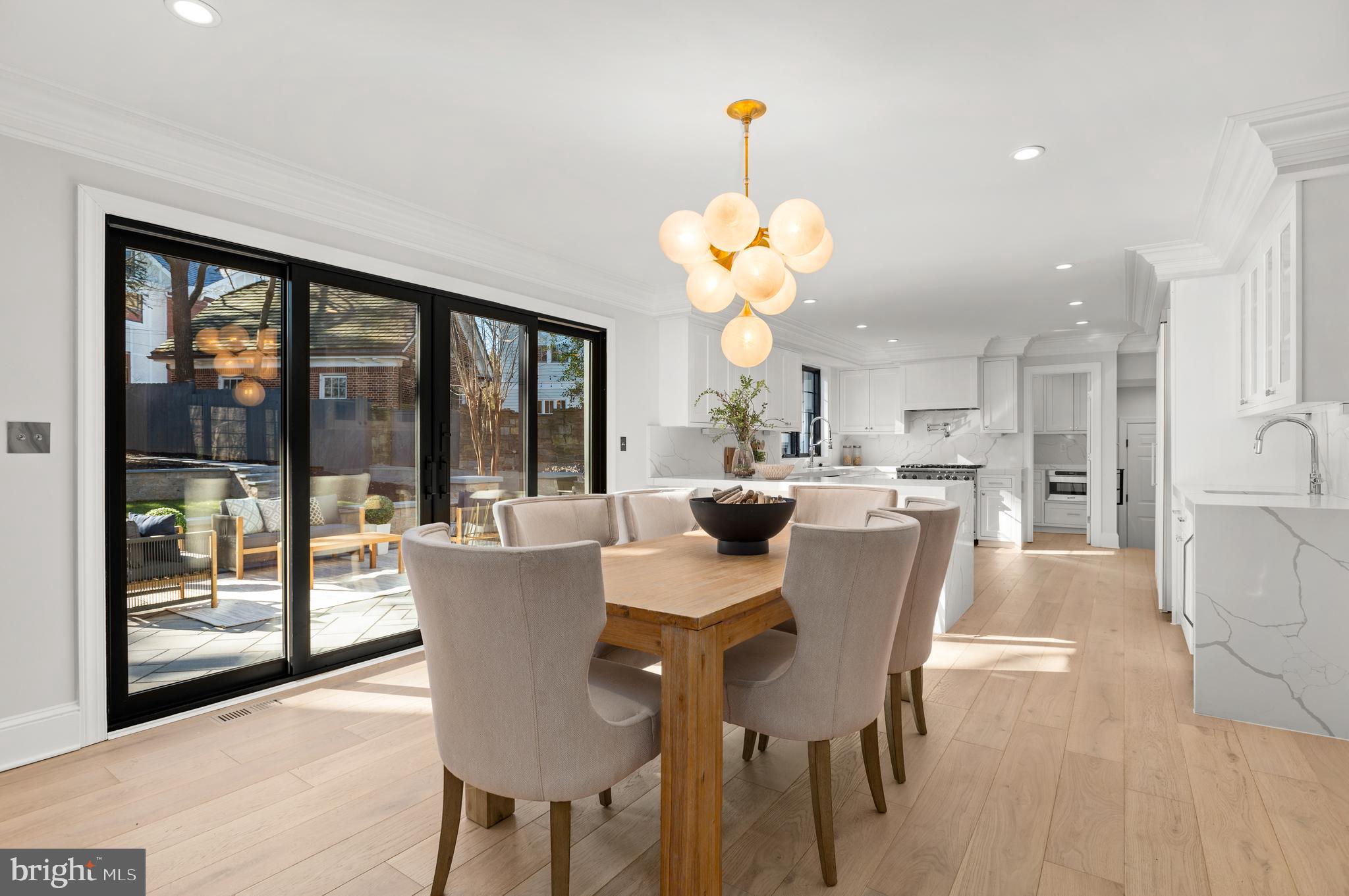 WOODLEY PARK - Residential