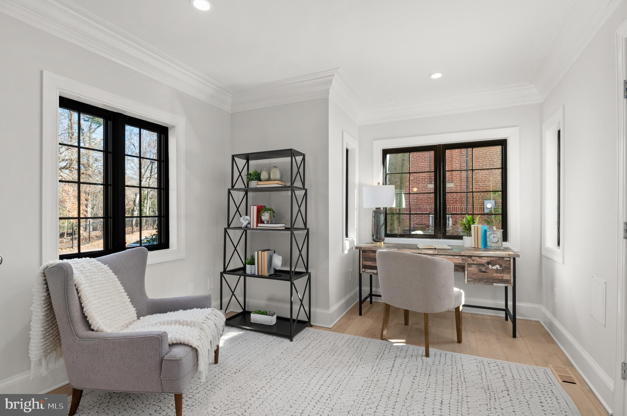 WOODLEY PARK - Residential