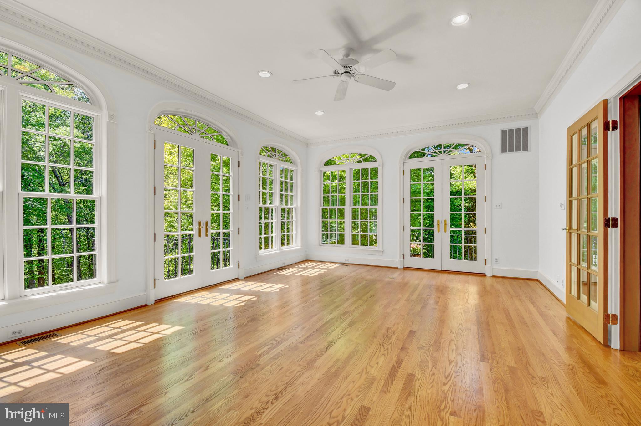 POTOMAC MANOR - Residential
