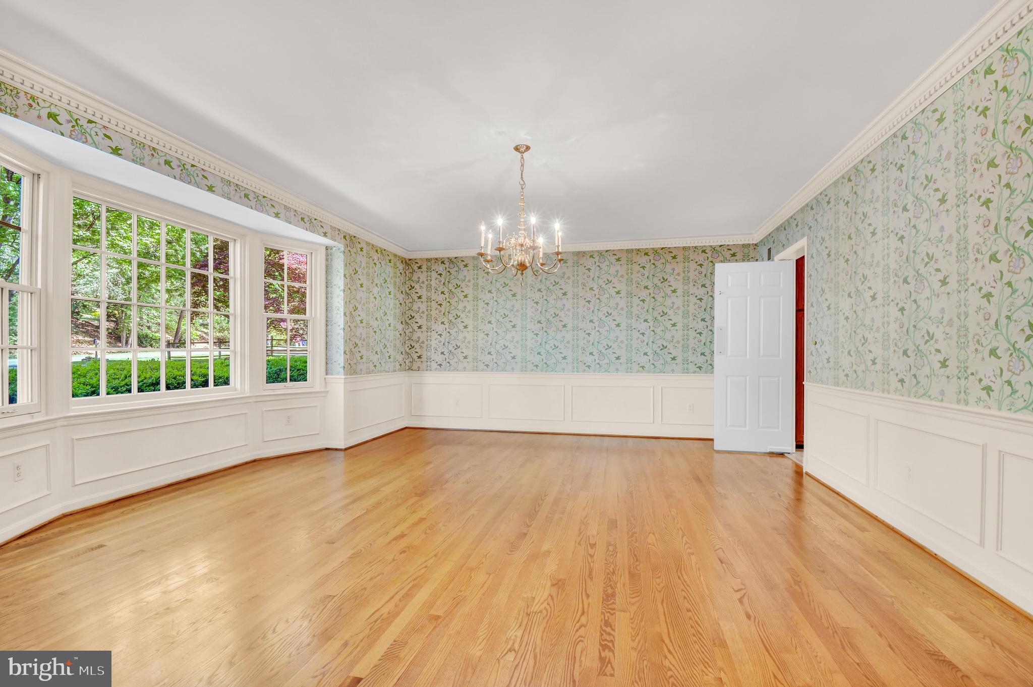 POTOMAC MANOR - Residential