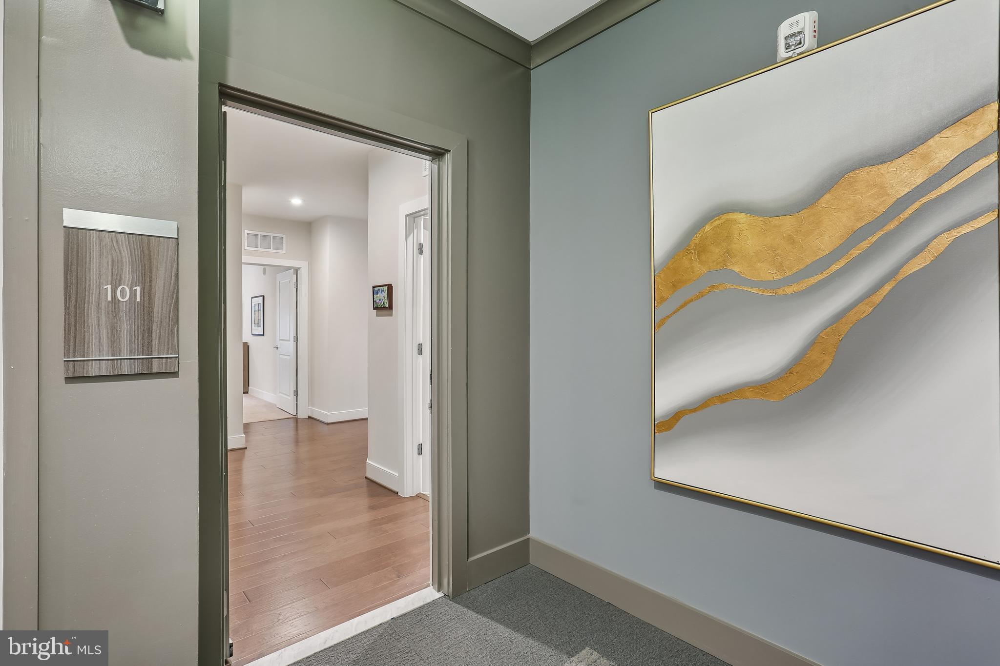 TOWER OAKS - Residential