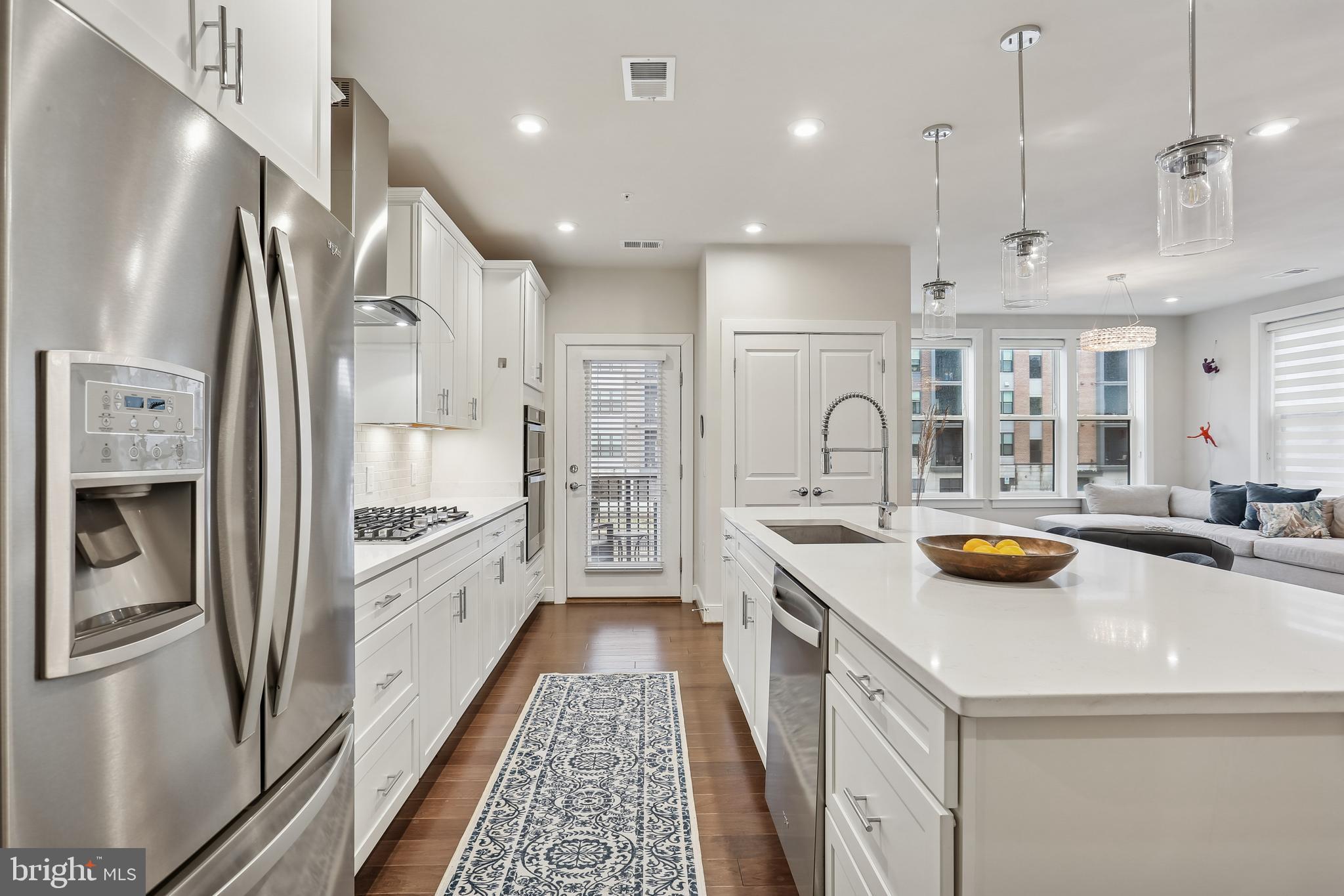 TOWER OAKS - Residential
