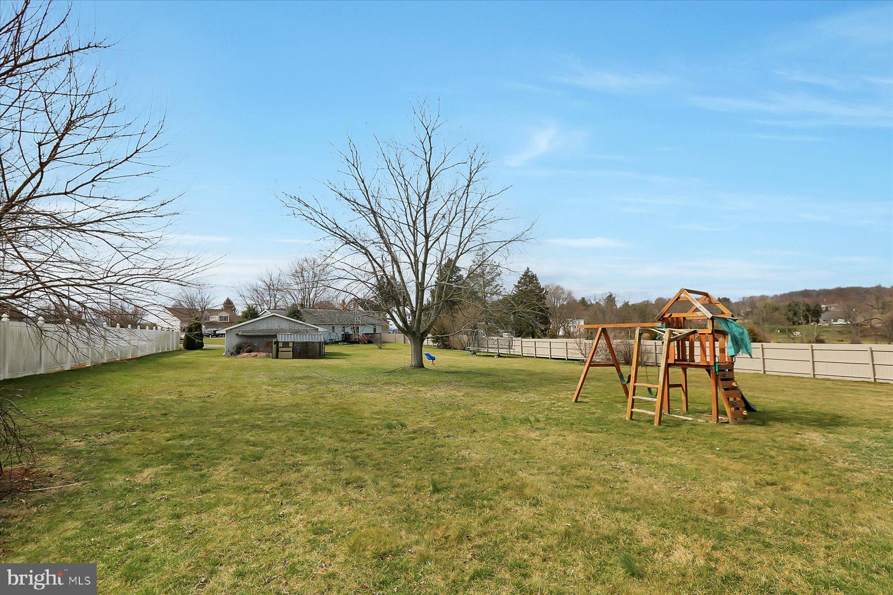 CROSSROADS - Residential