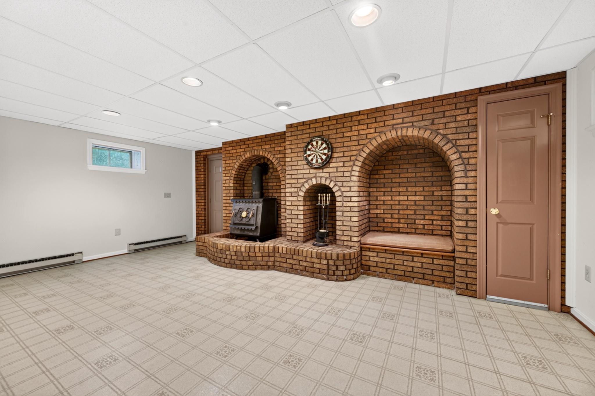 UPPER SENECA CREST - Residential
