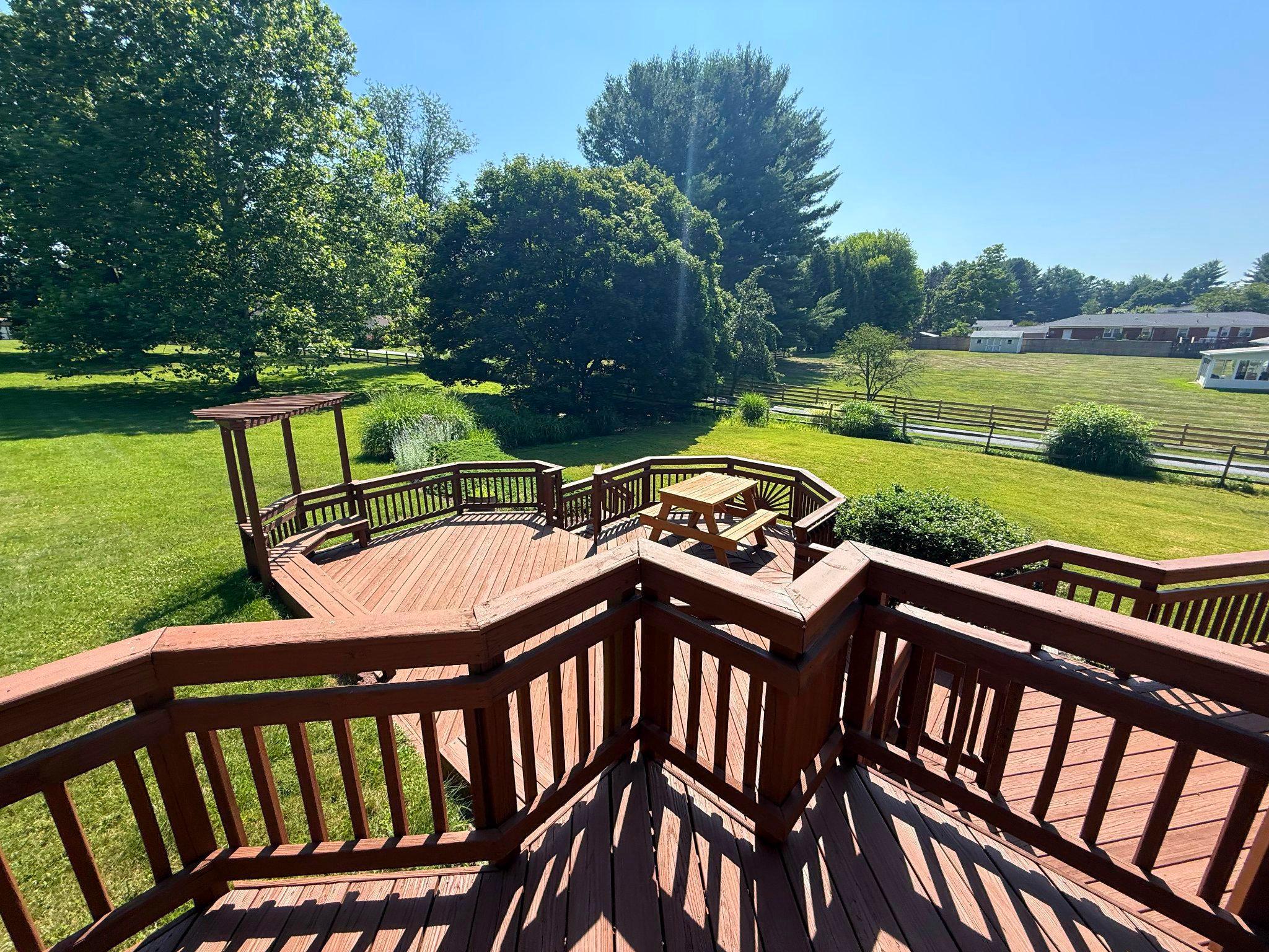 UPPER SENECA CREST - Residential