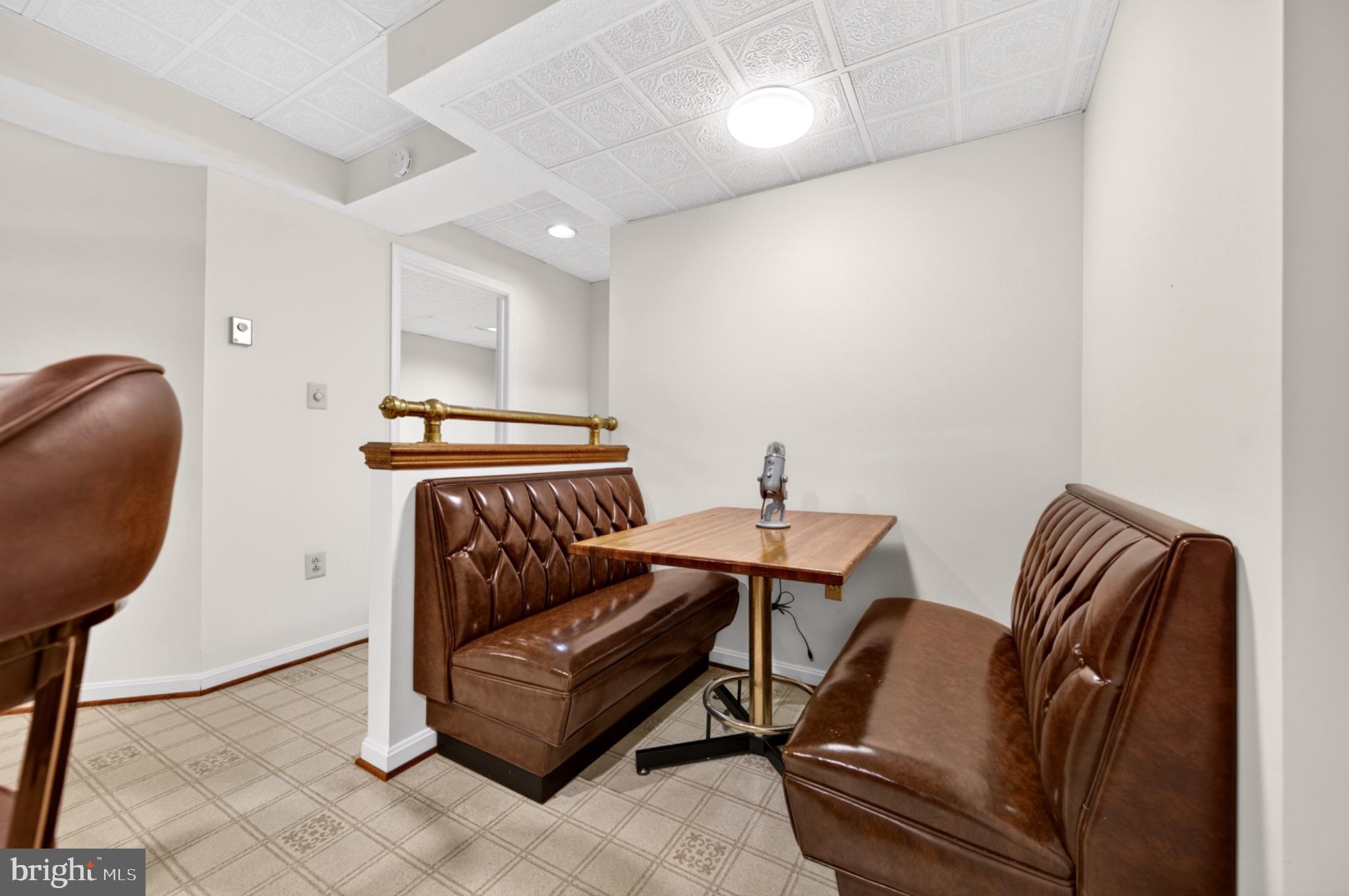 UPPER SENECA CREST - Residential