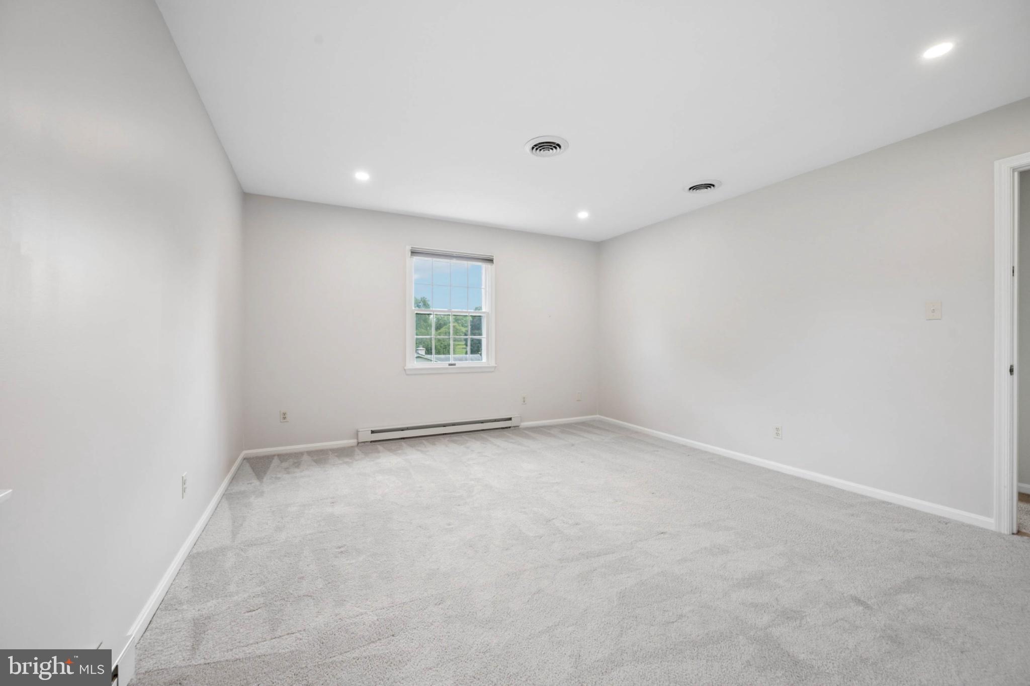 UPPER SENECA CREST - Residential