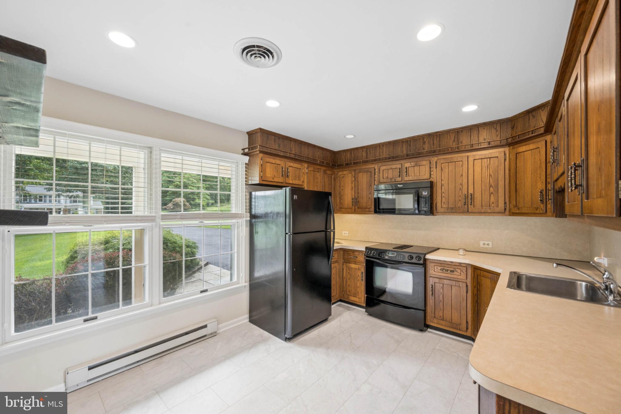 UPPER SENECA CREST - Residential
