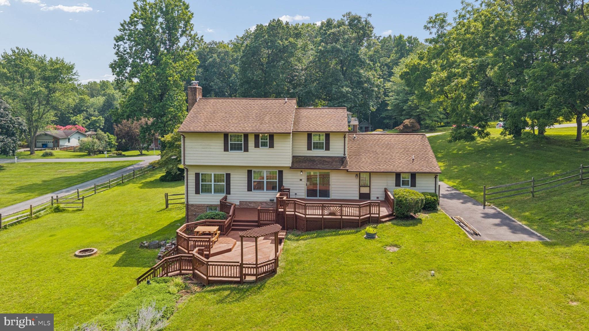 UPPER SENECA CREST - Residential
