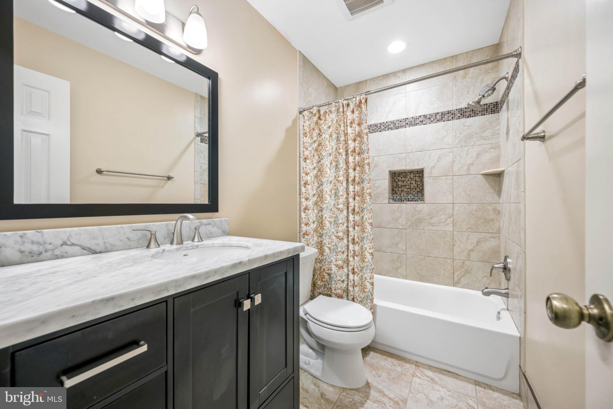 UPPER SENECA CREST - Residential