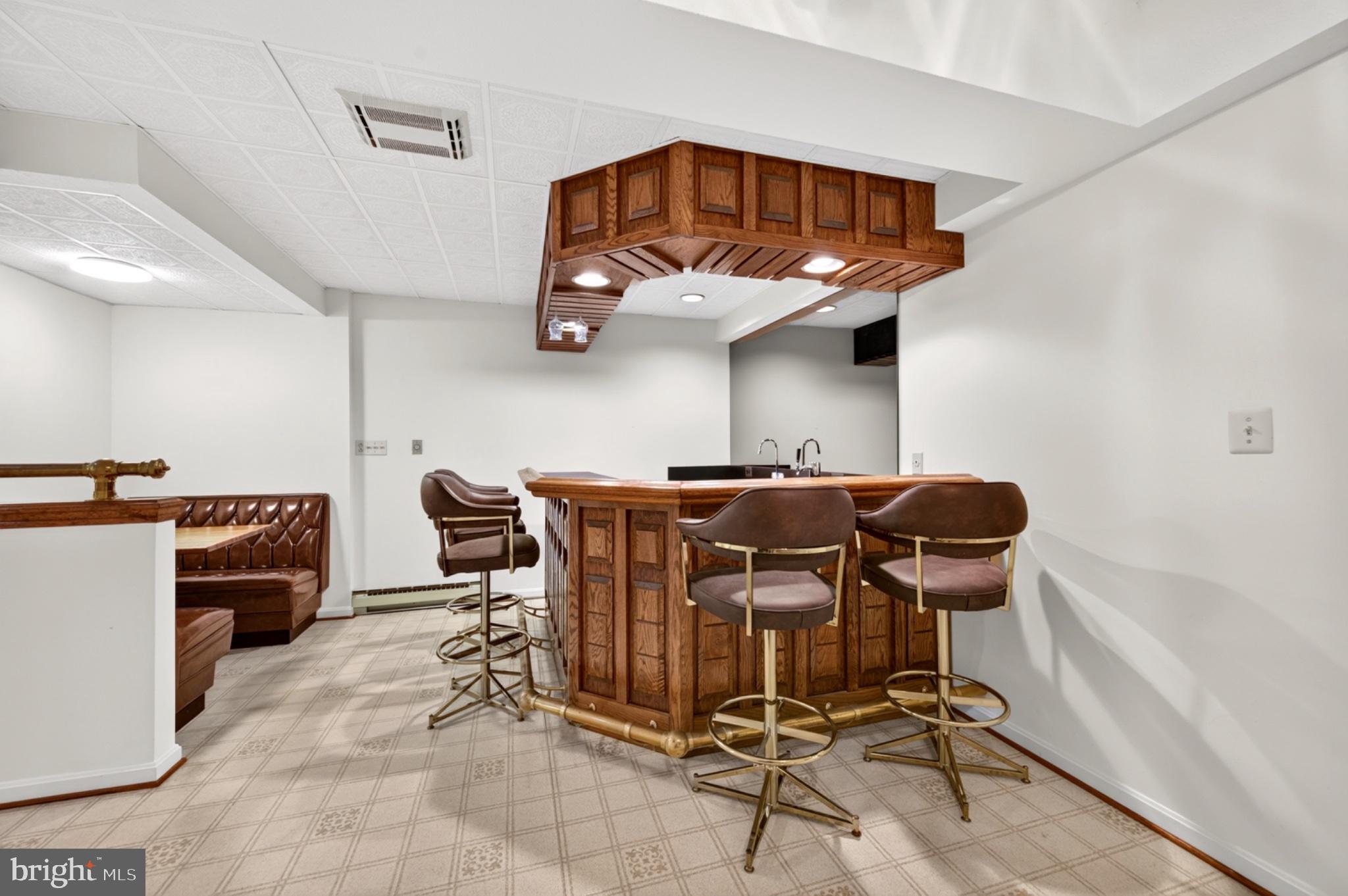 UPPER SENECA CREST - Residential