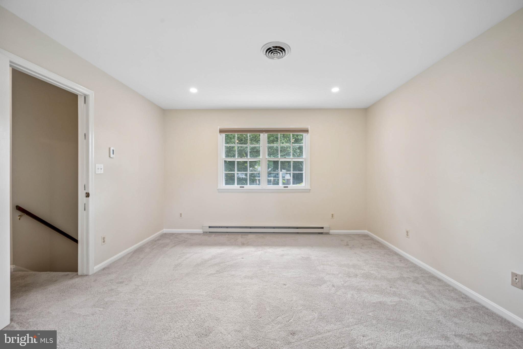 UPPER SENECA CREST - Residential