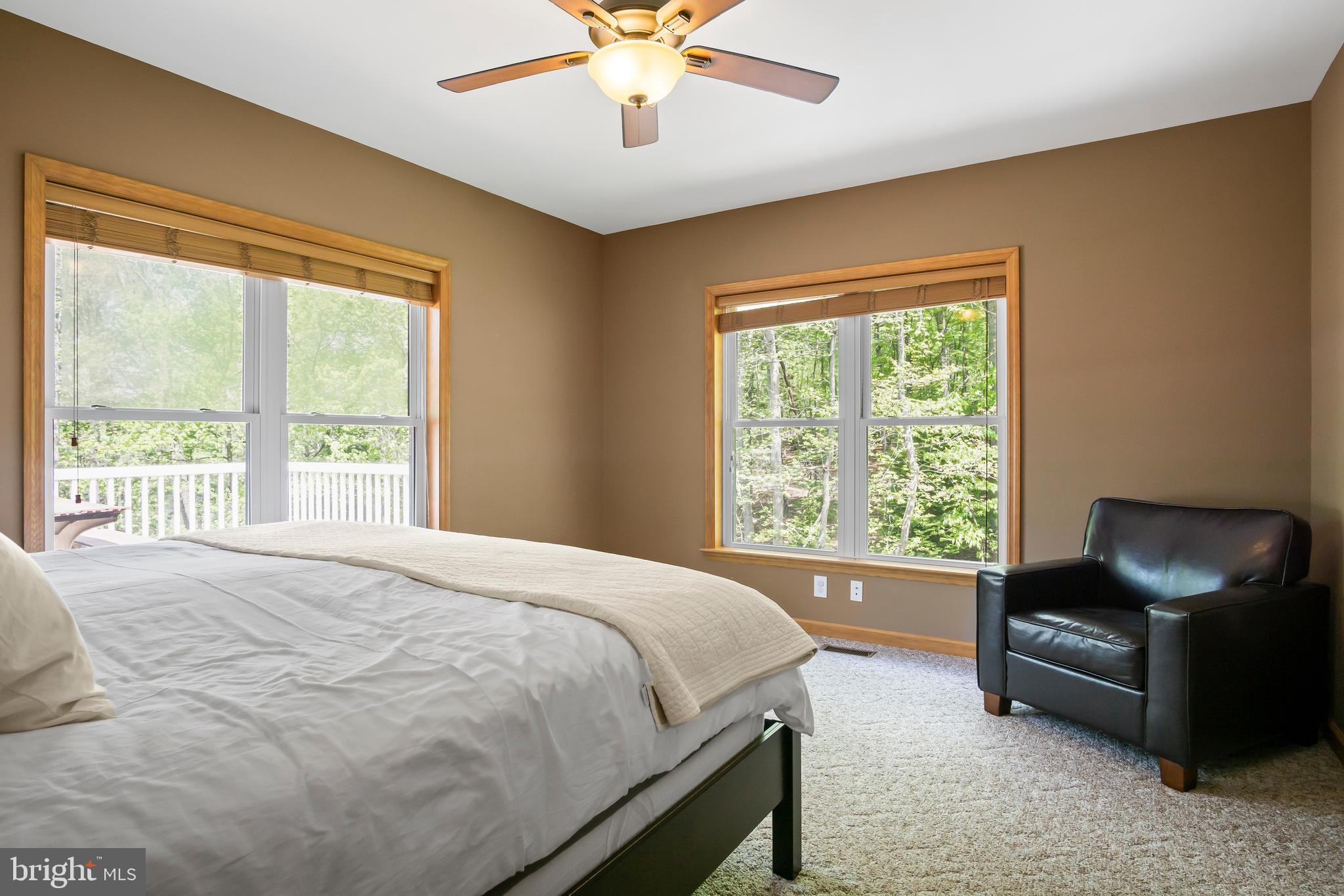 LAKE FOREST ESTATES - Residential