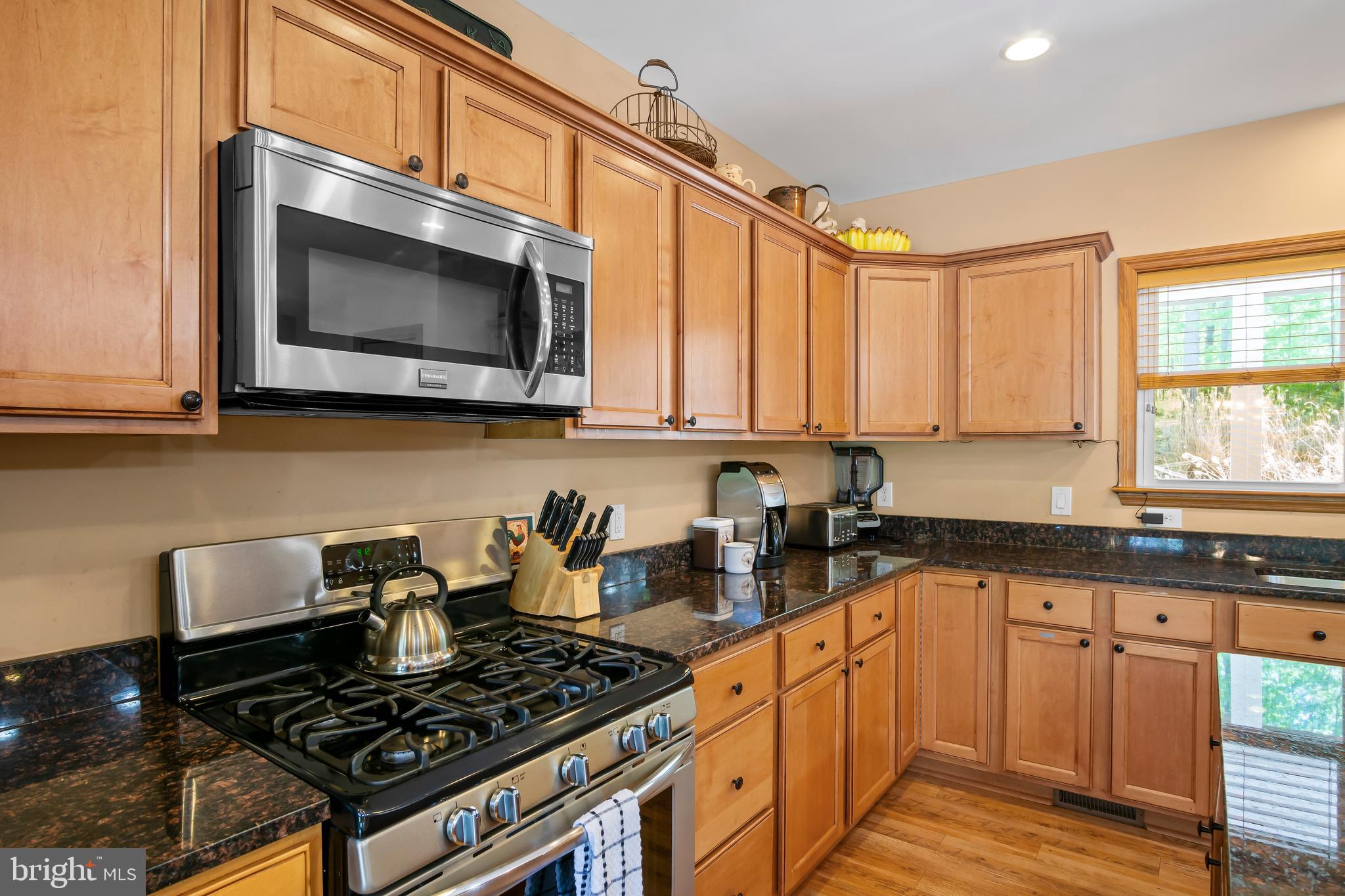 LAKE FOREST ESTATES - Residential
