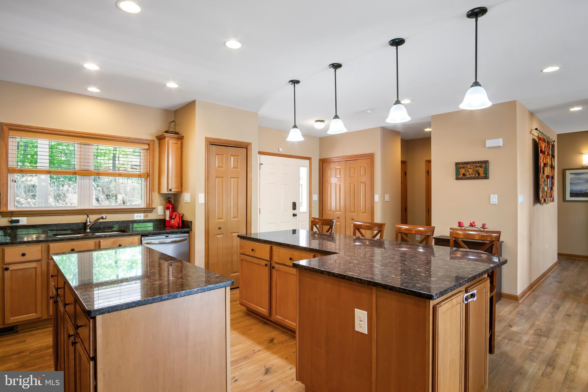 LAKE FOREST ESTATES - Residential