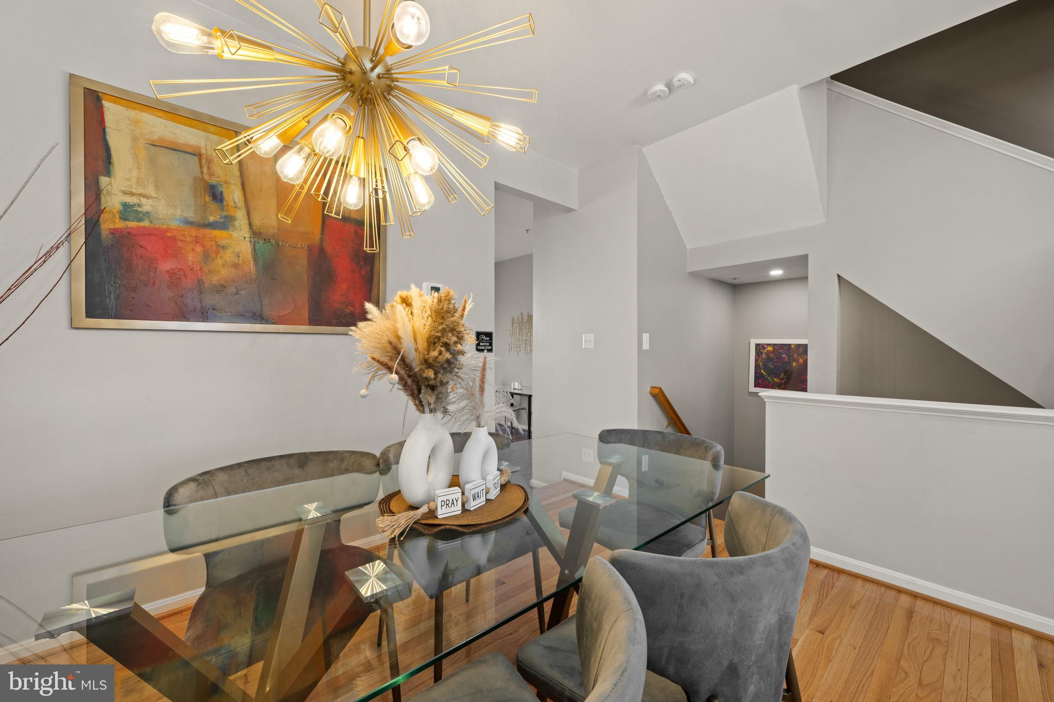 SEVEN OAKS - Residential