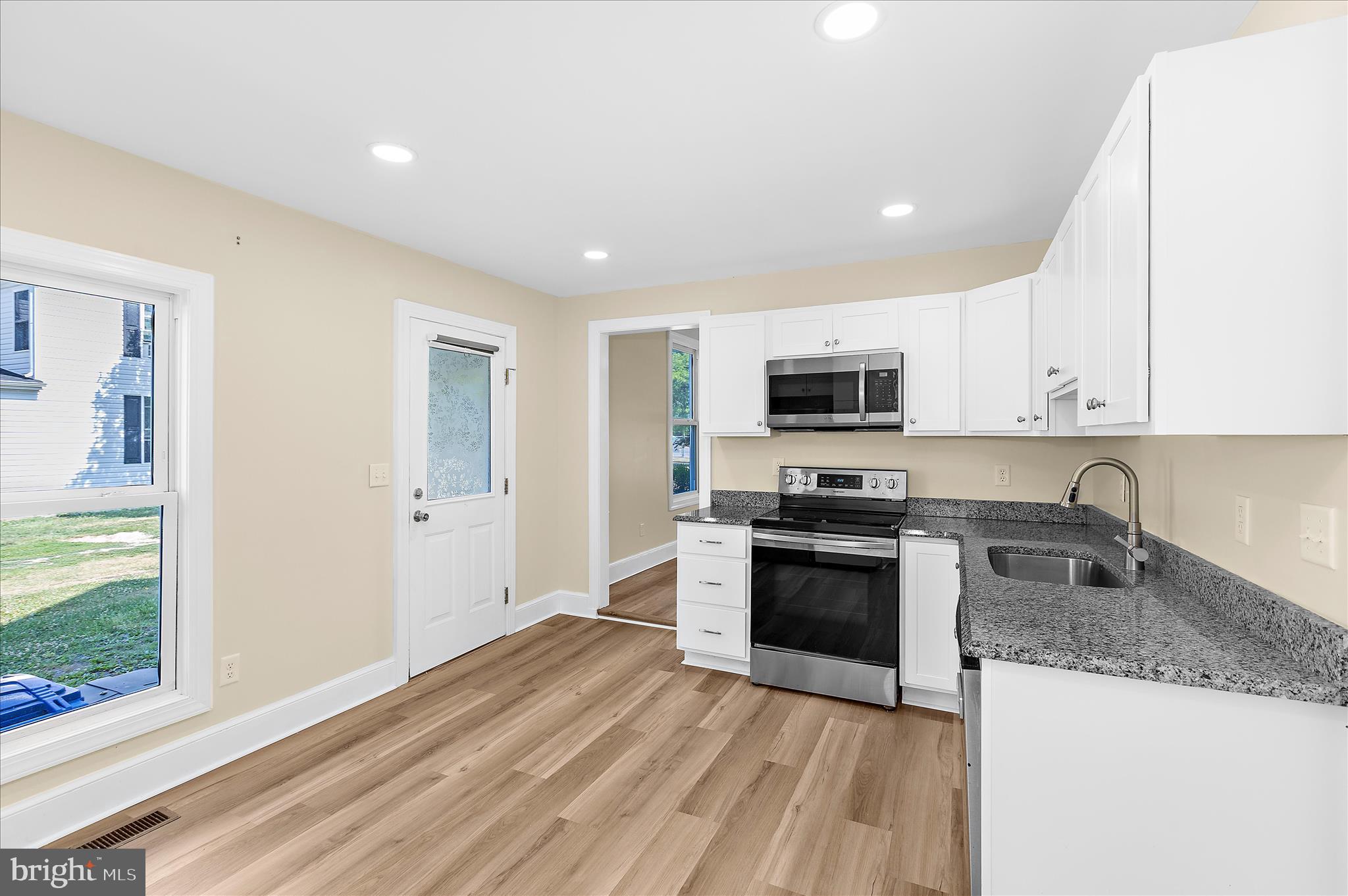 CENTREVILLE - Residential