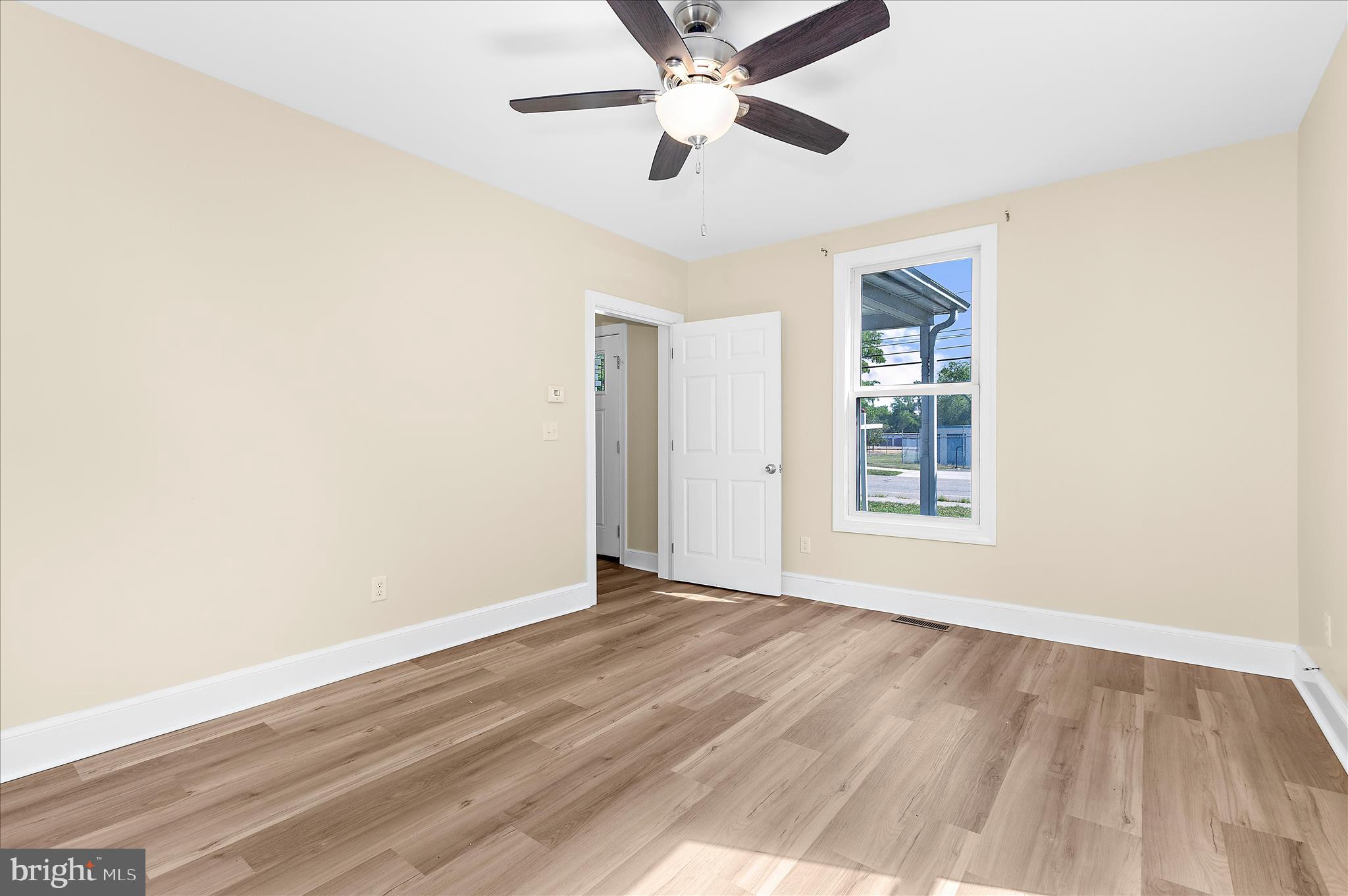 CENTREVILLE - Residential